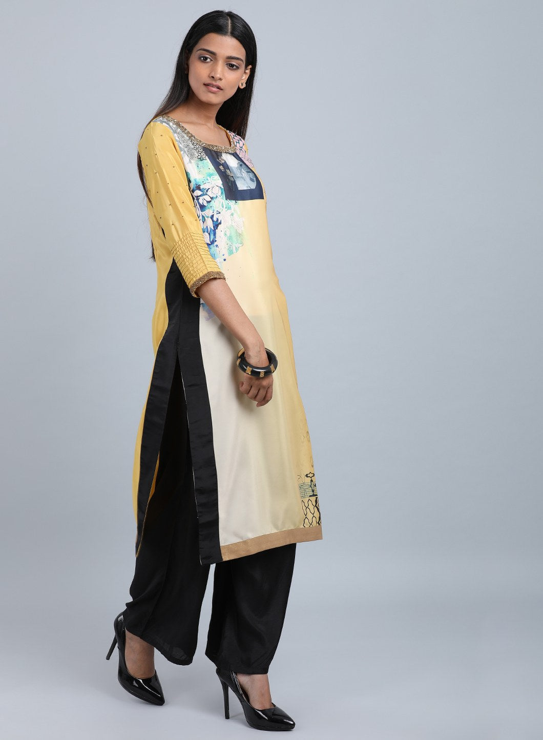 Yellow Round Neck Floral Print kurta