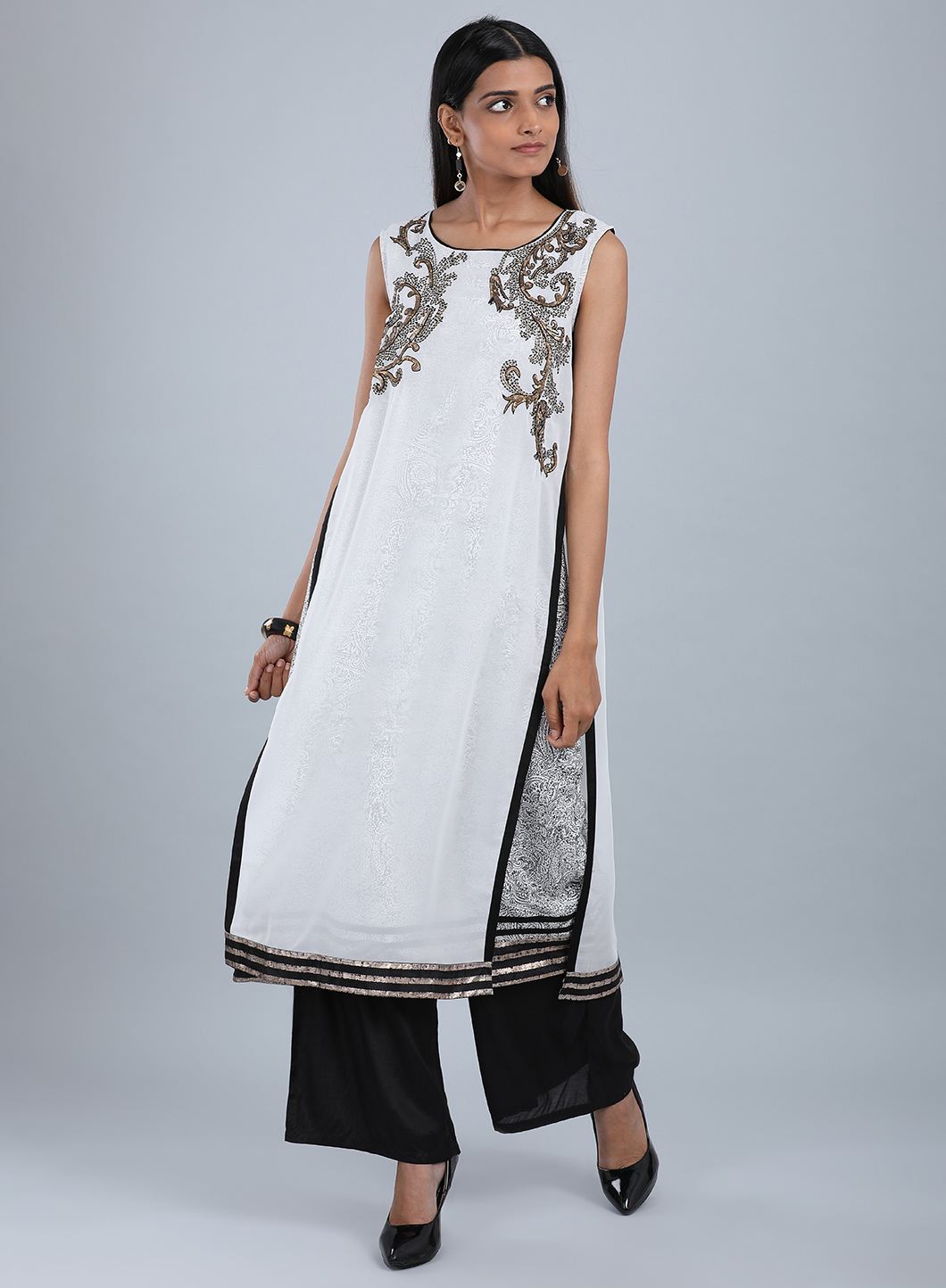 Ecru Round Neck Sleeveless kurta