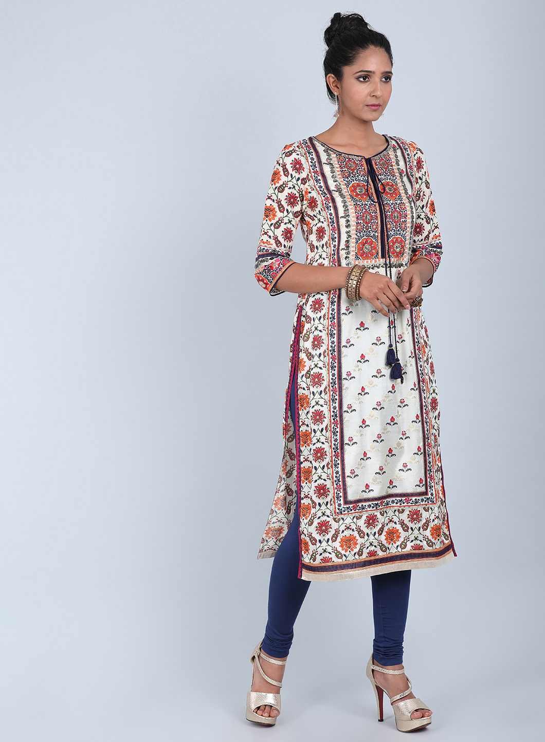Multicoloured Floral Tie-Up kurta
