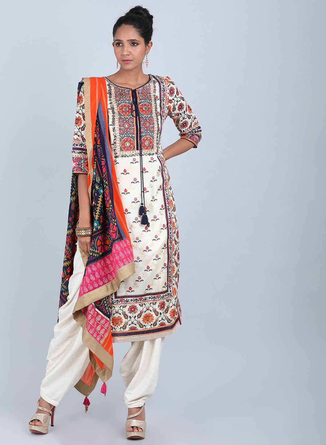 Multicoloured Floral Tie-Up kurta