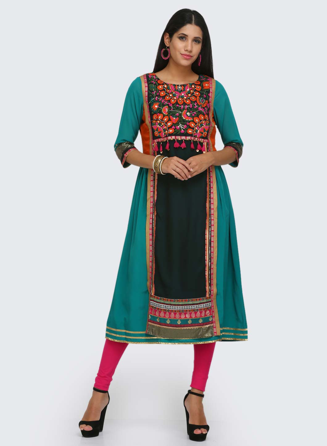 Blue Embroidered Round Neck kurta