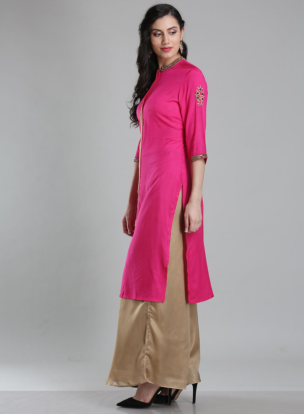 Pink Solid Mandarin Neck kurta