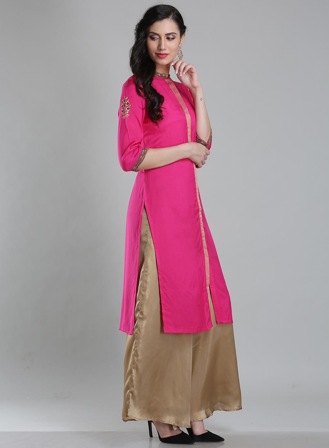 Pink Solid Mandarin Neck kurta