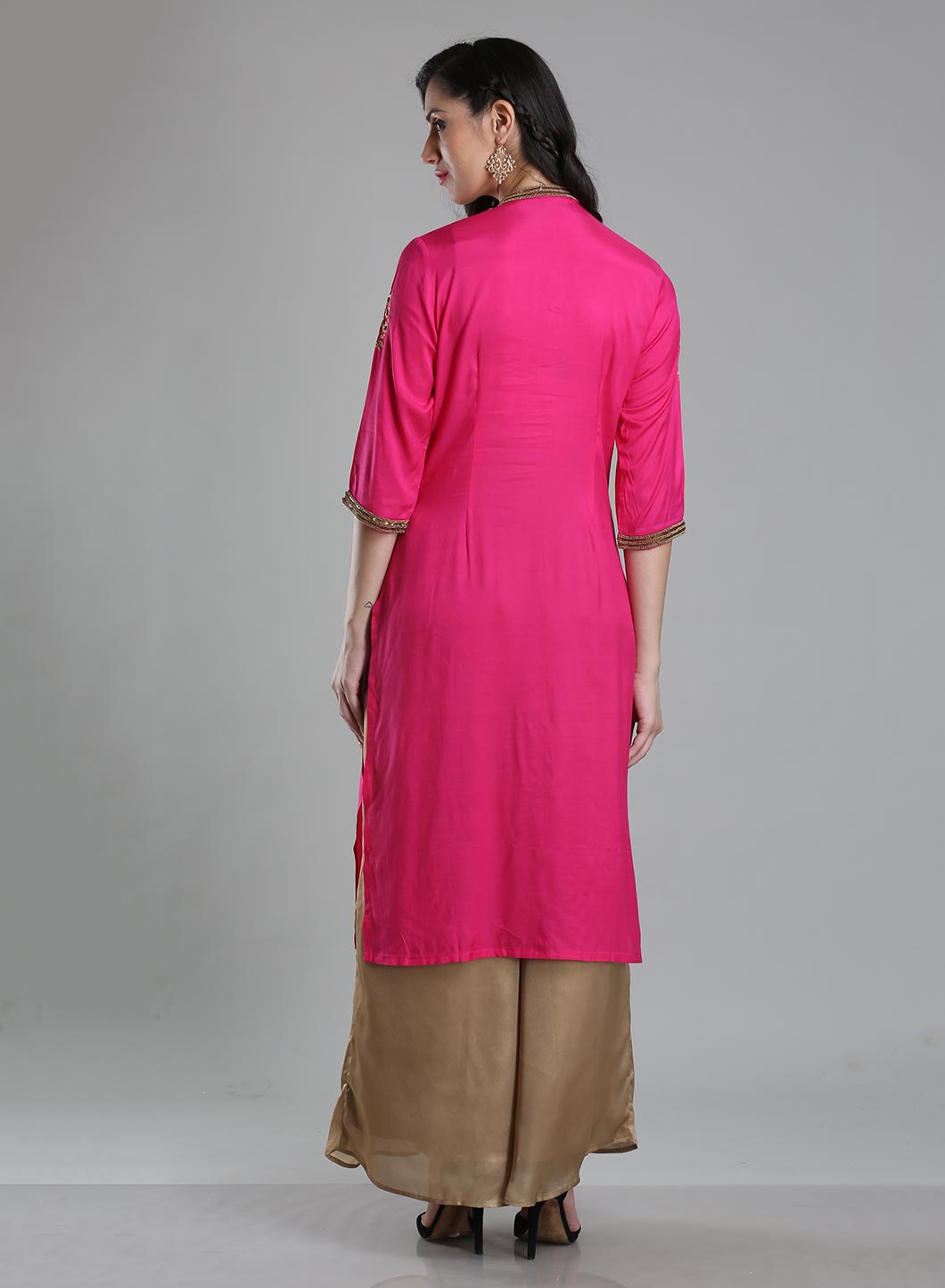 Pink Solid Mandarin Neck kurta