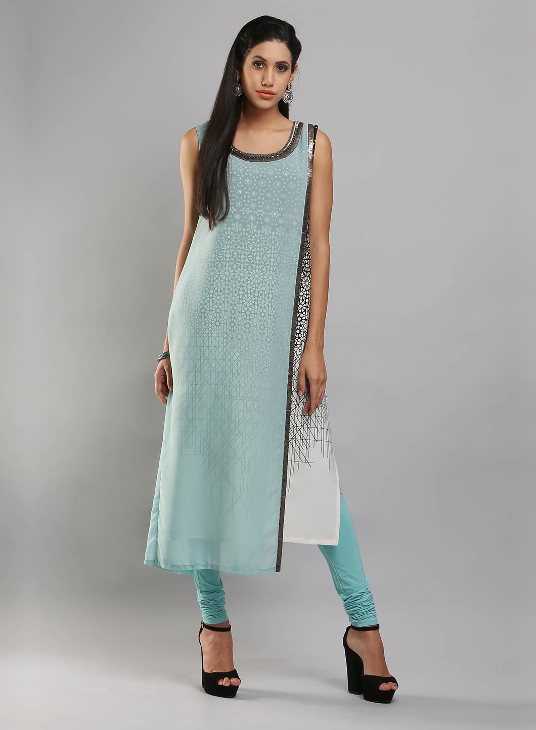 Aqua Blue & White Sleeveless Printed kurta