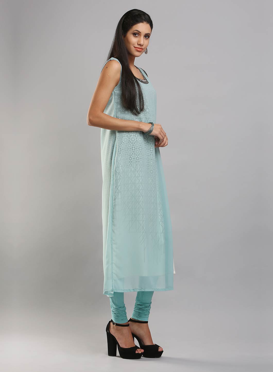Aqua Blue & White Sleeveless Printed kurta
