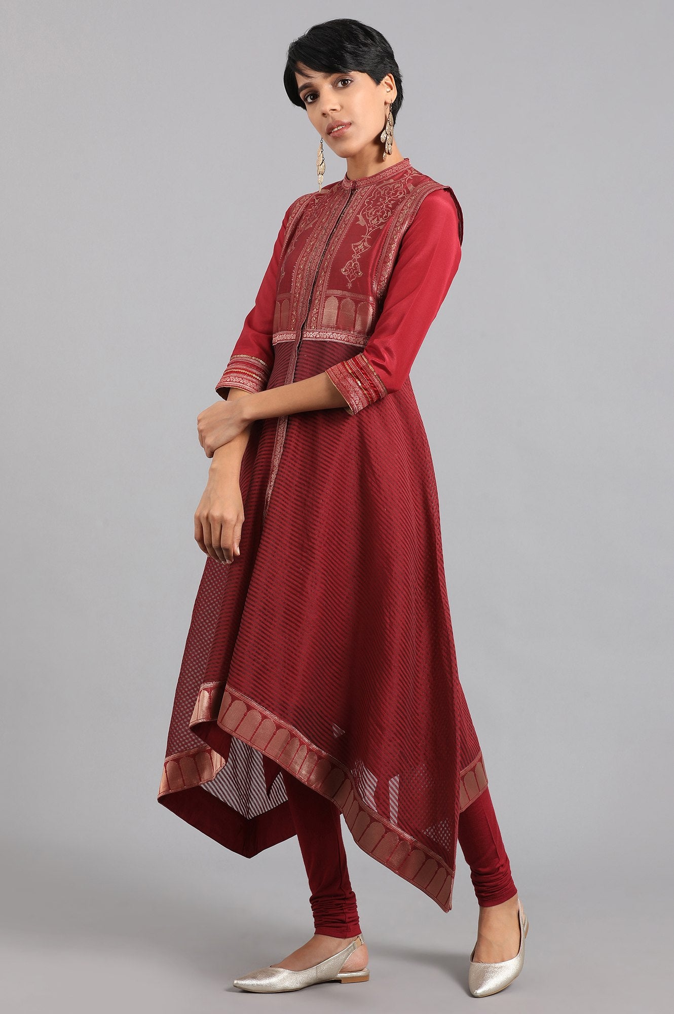 Maroon Mandarin Collar Yarn-dyed kurta