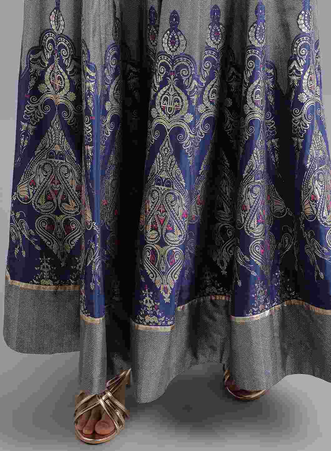 Blue Round Neck Embellished Set