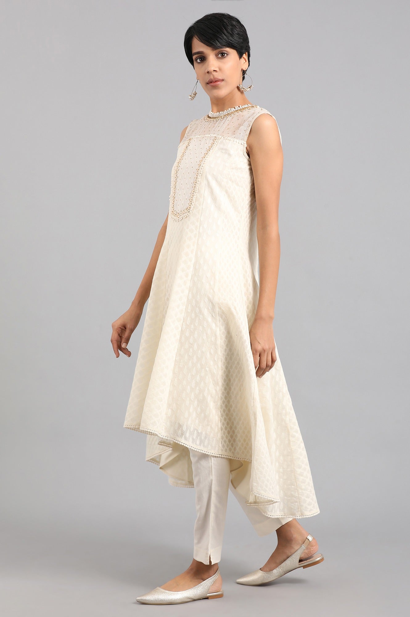 Off-White Round Neck Yarn-dyed kurta Set