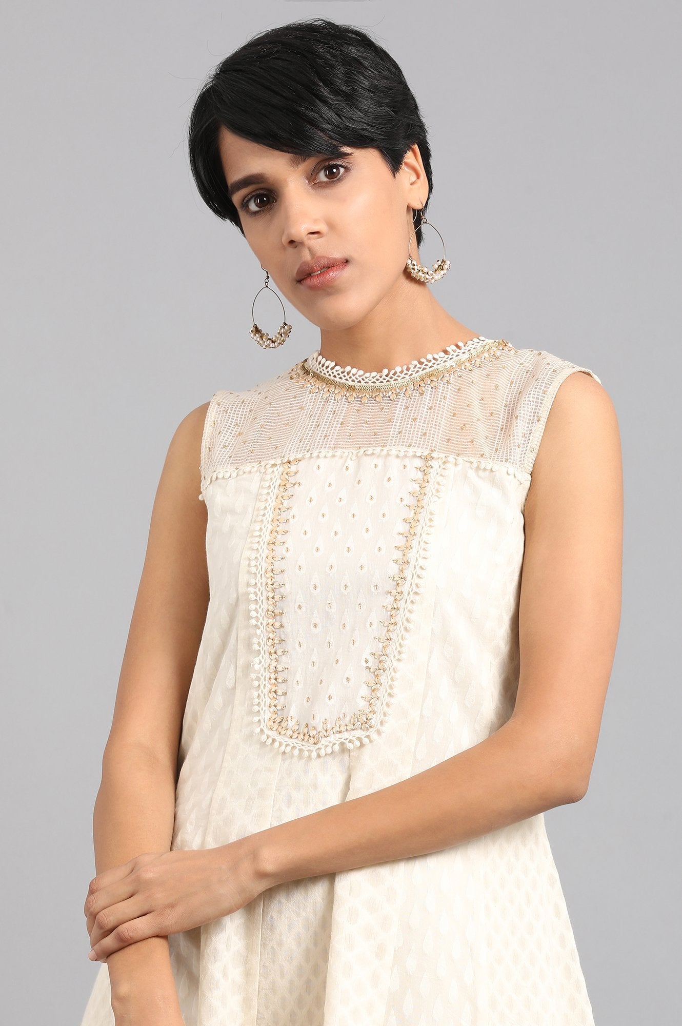 Off-White Round Neck Yarn-dyed kurta Set