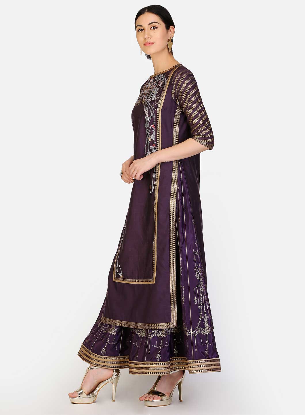 Purple Round Neck Embellished Straight kurta