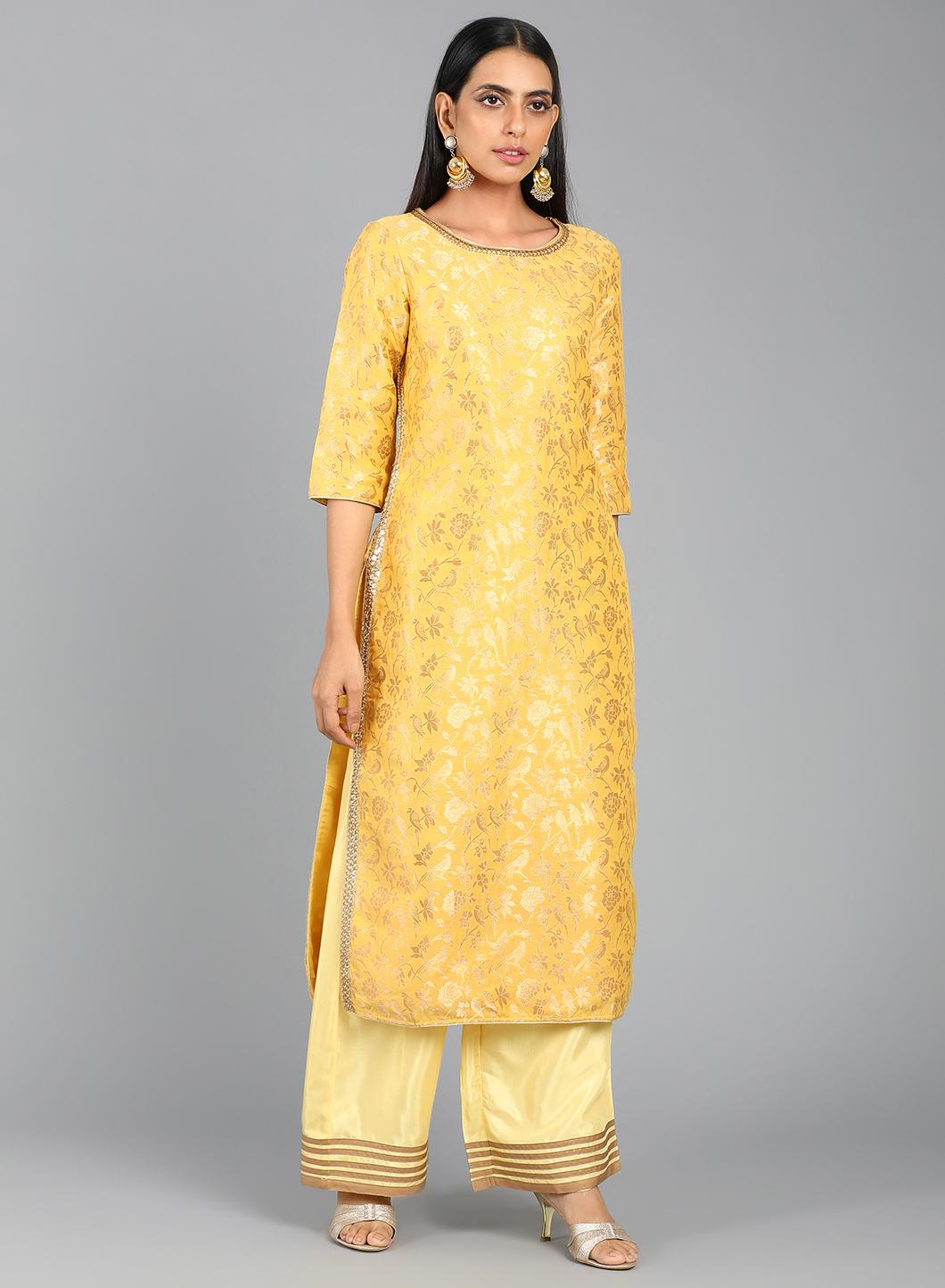 Yellow Round Neck Embellished kurta
