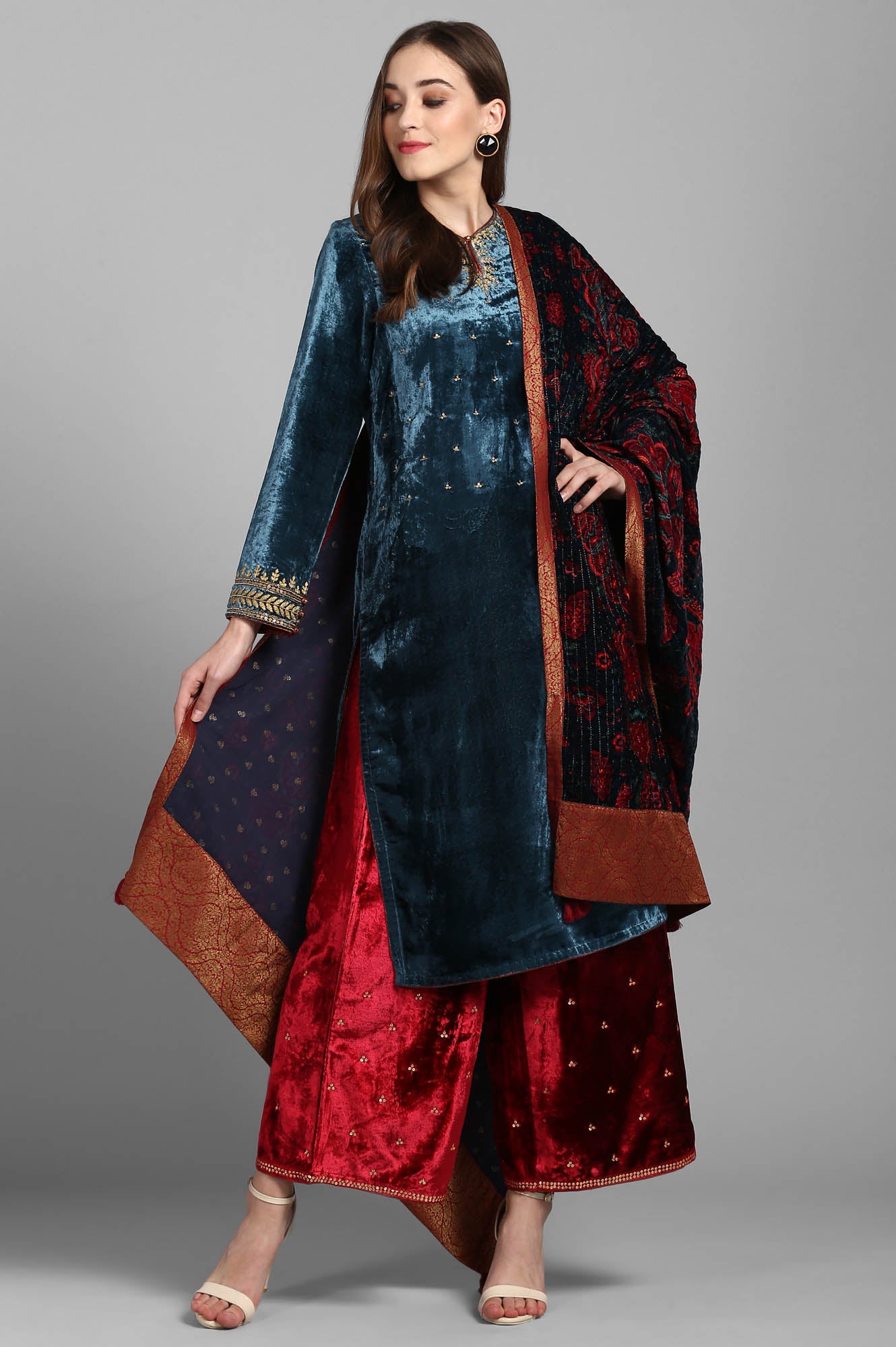 Green Round Neck Velvet Winter kurta