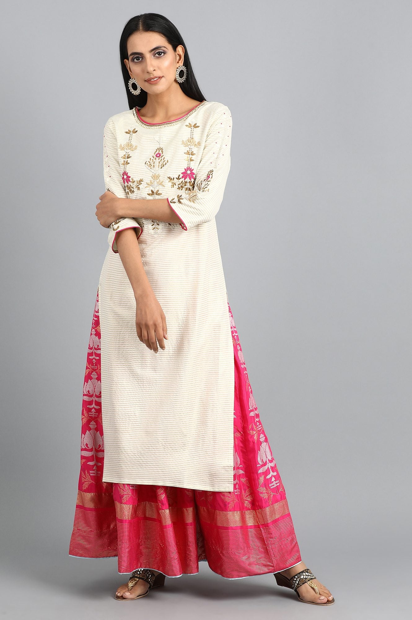 Ecru Round Neck Embroidered kurta