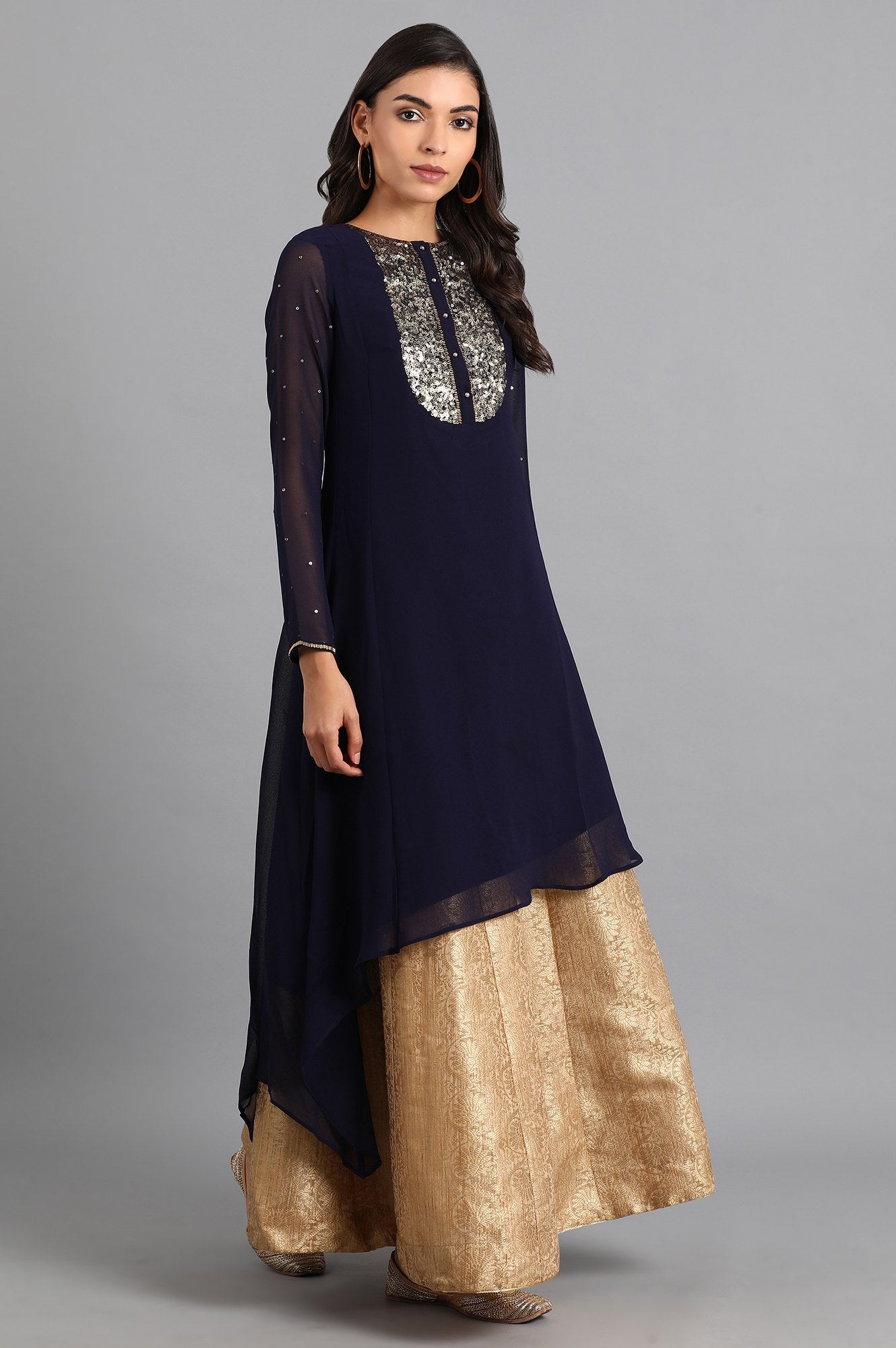 Navy Blue Round Neck Embroidered kurta
