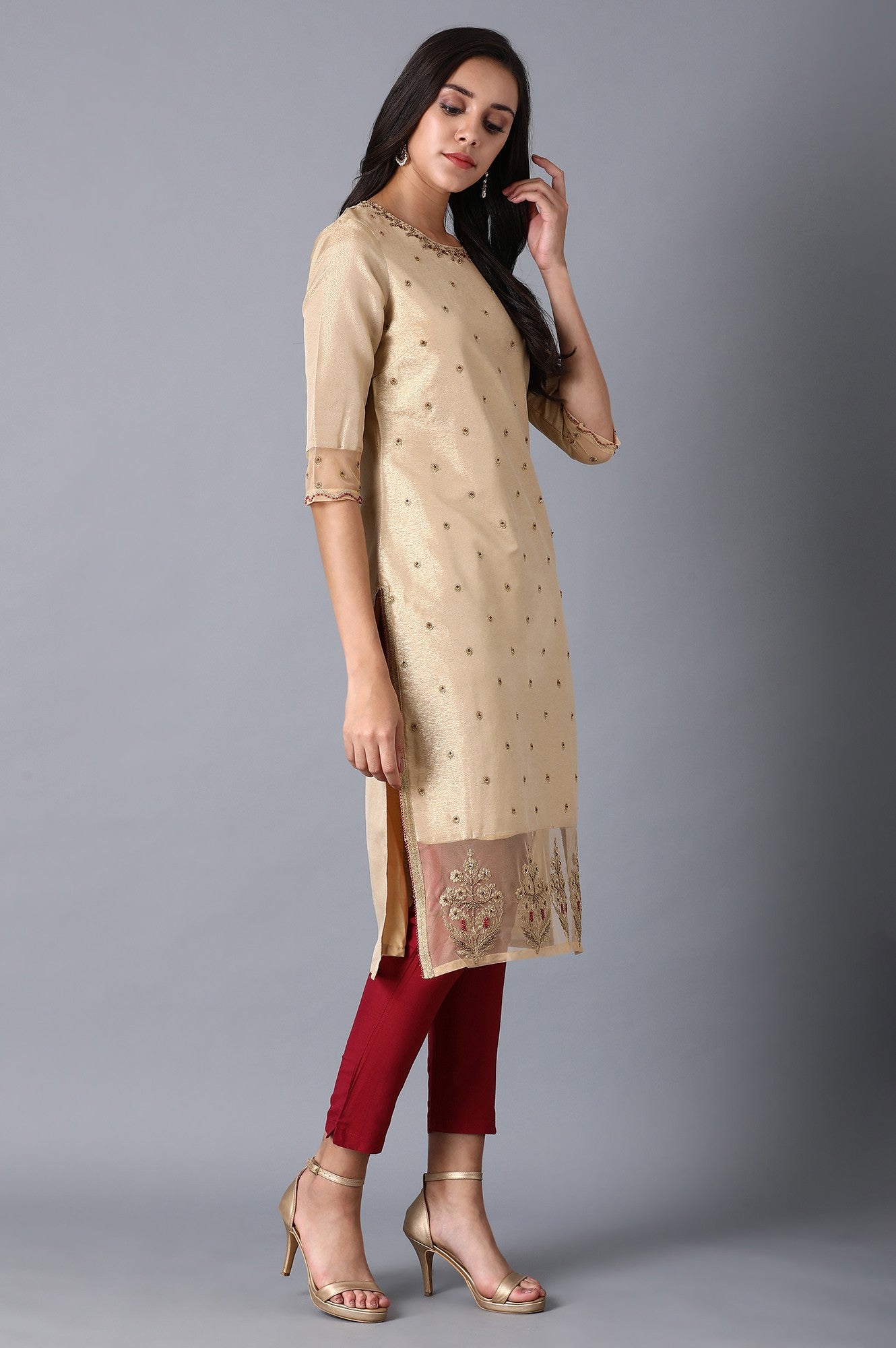 Gold Round Neck Embroidered kurta