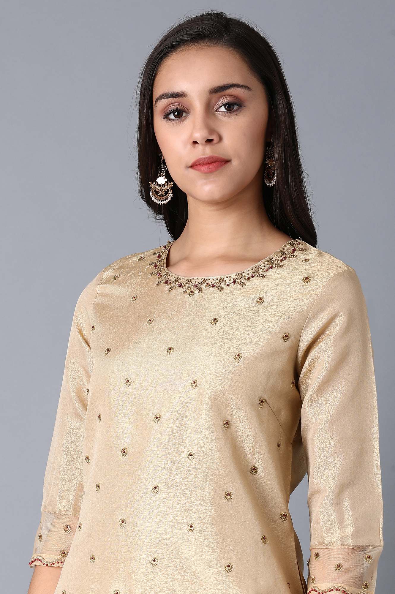 Gold Round Neck Embroidered kurta