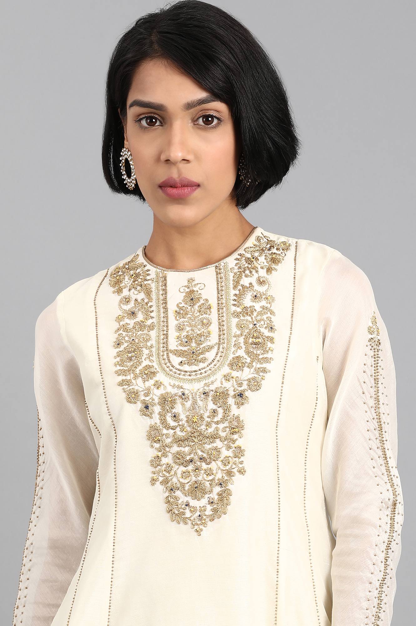 Ecru Round Neck Embroidered kurta
