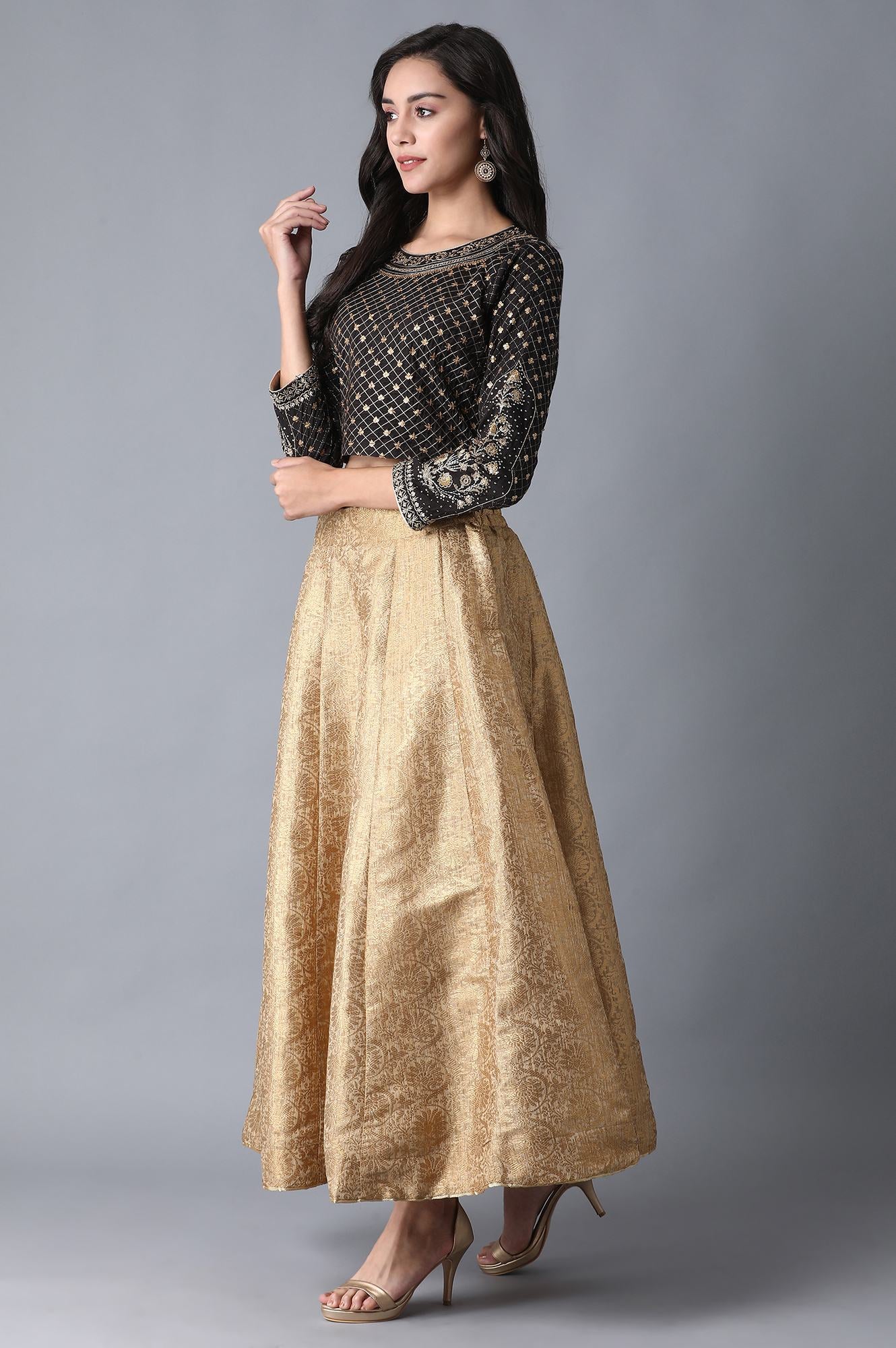 Black Round Neck Embroidered Top