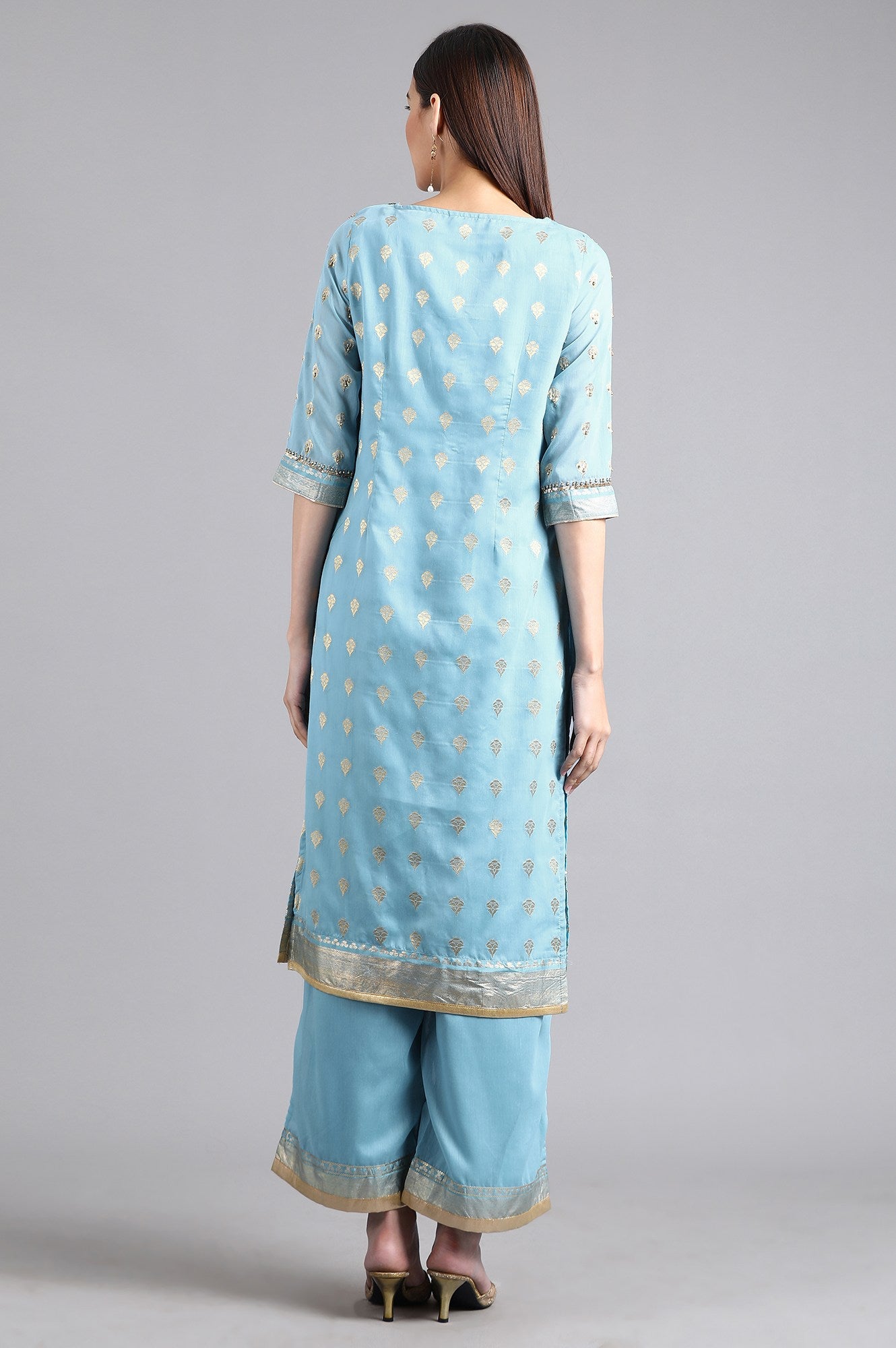 Blue Round Neck Embellished kurta Set