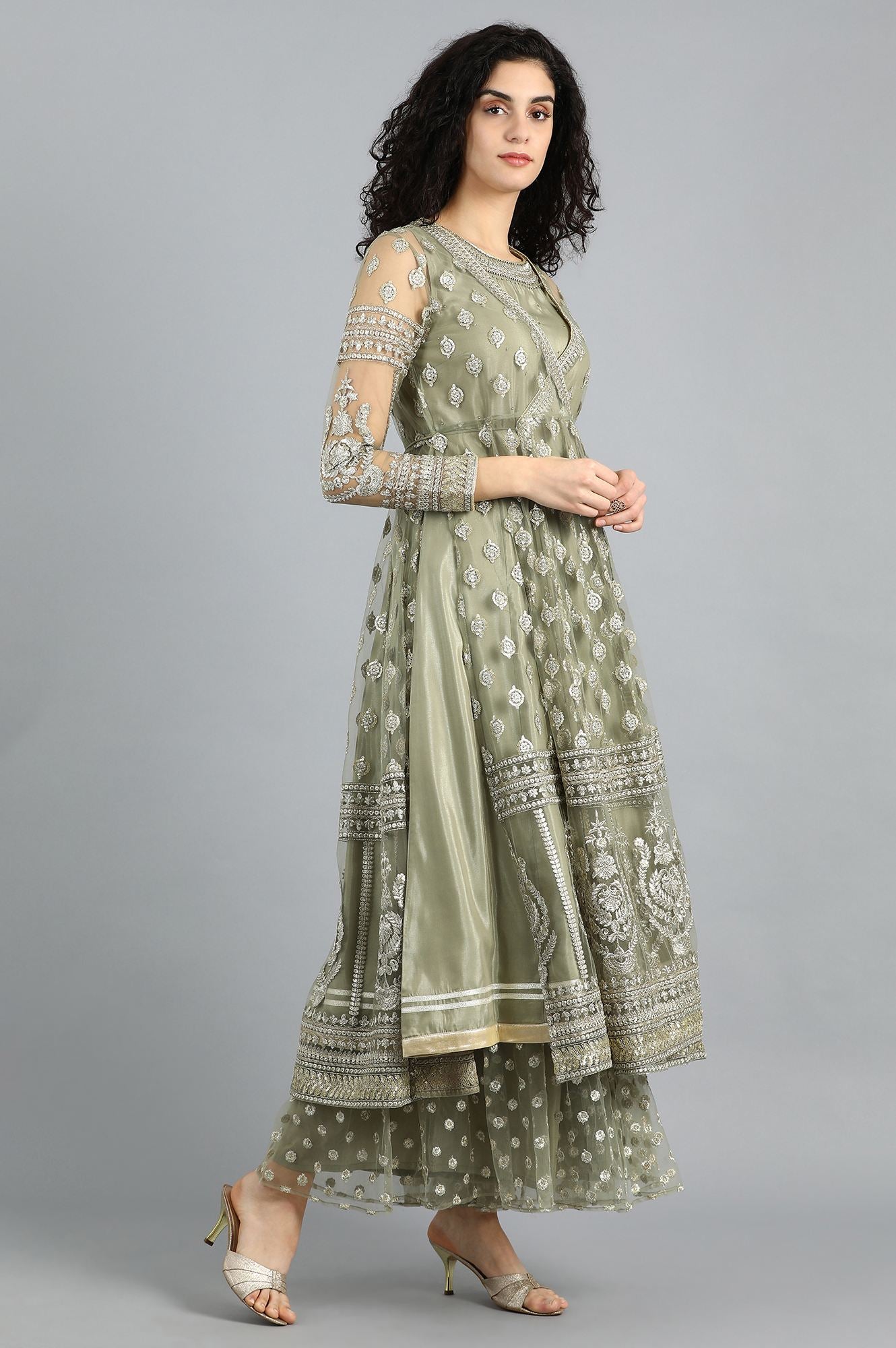 Grey Round Neck Embellished kurta Set