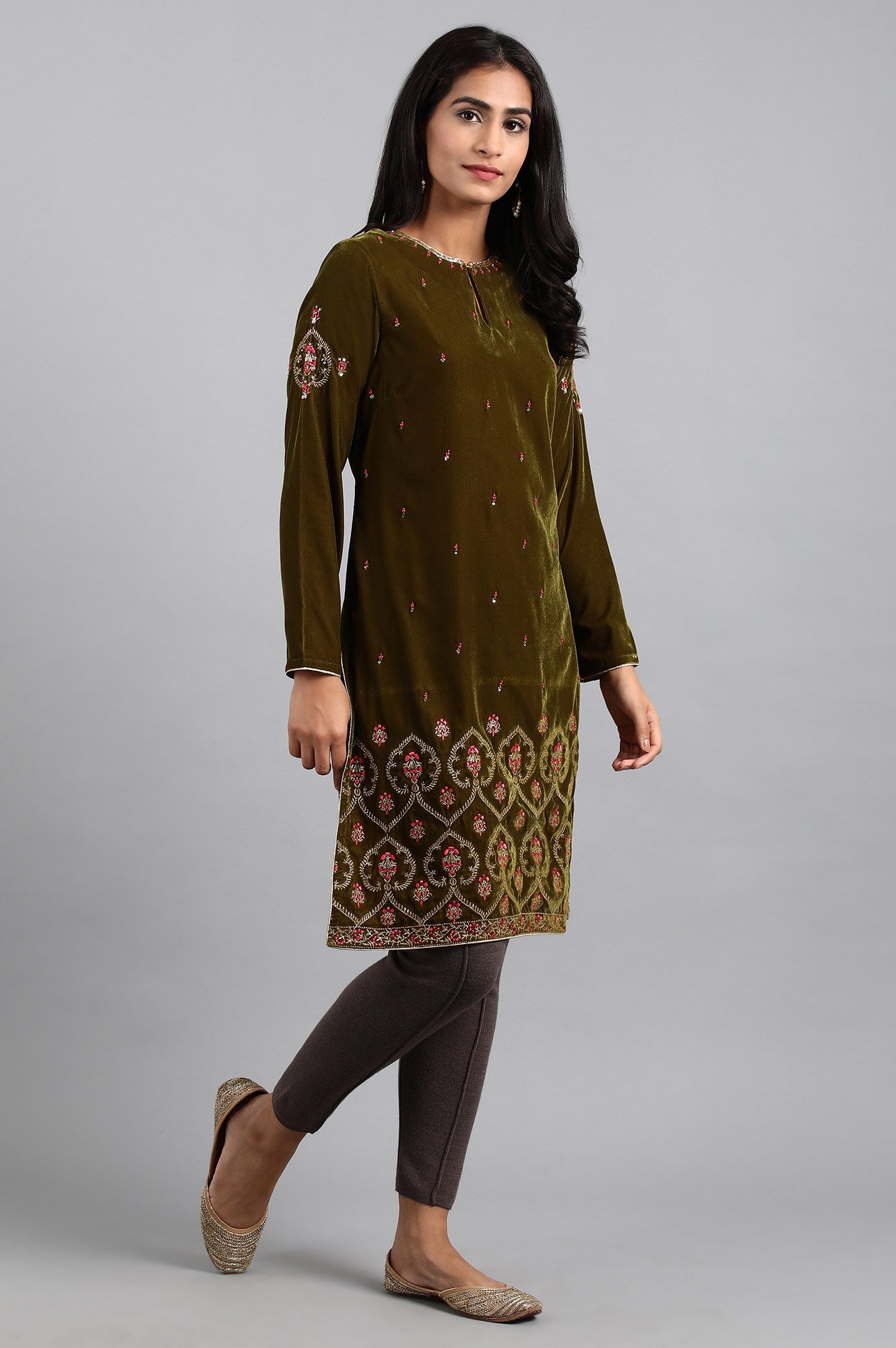 Green Round Neck Velvet Winter kurta