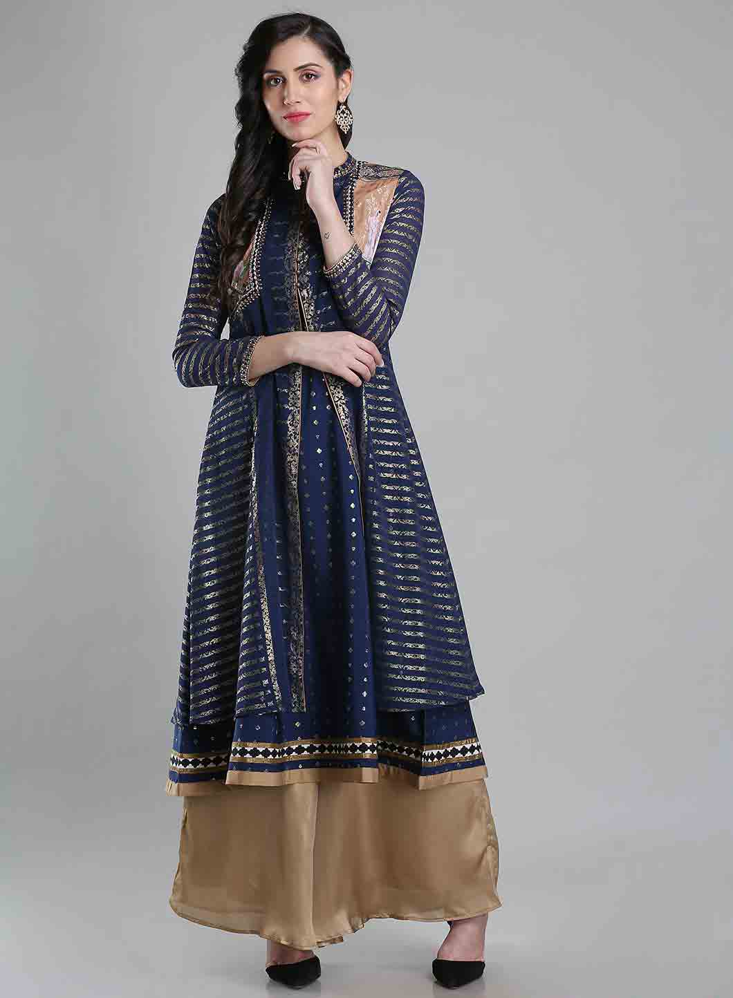 Blue Embellished Mandarin Neck kurta