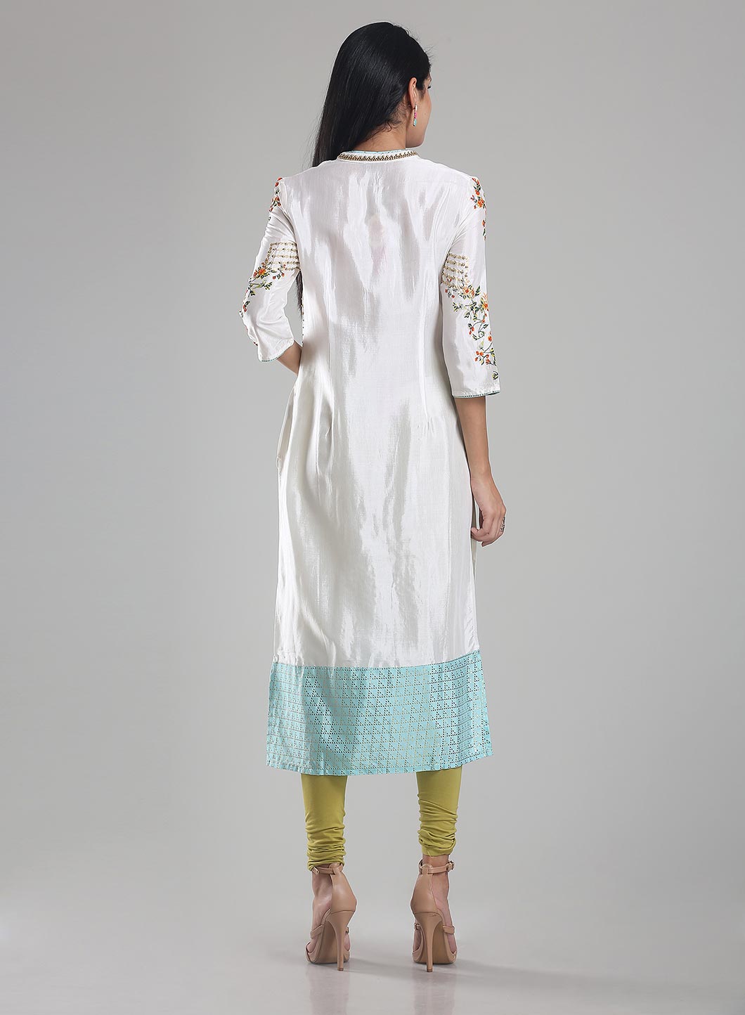 White Mandarin Neck Printed kurta