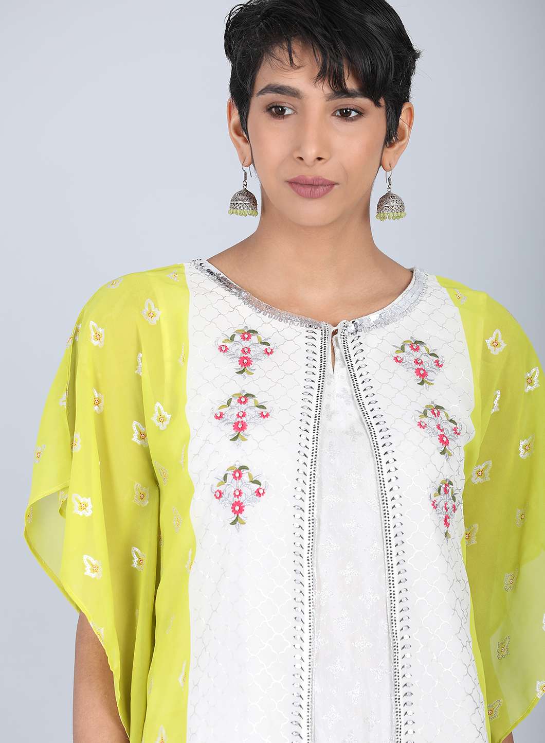 Ecru &amp; Green Round Neck kurta