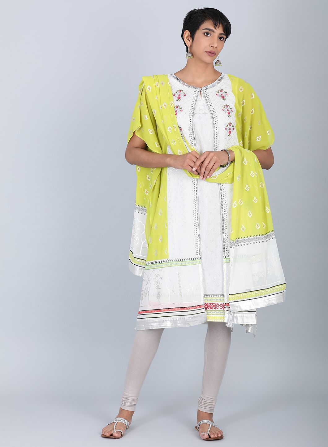 Ecru &amp; Green Round Neck kurta