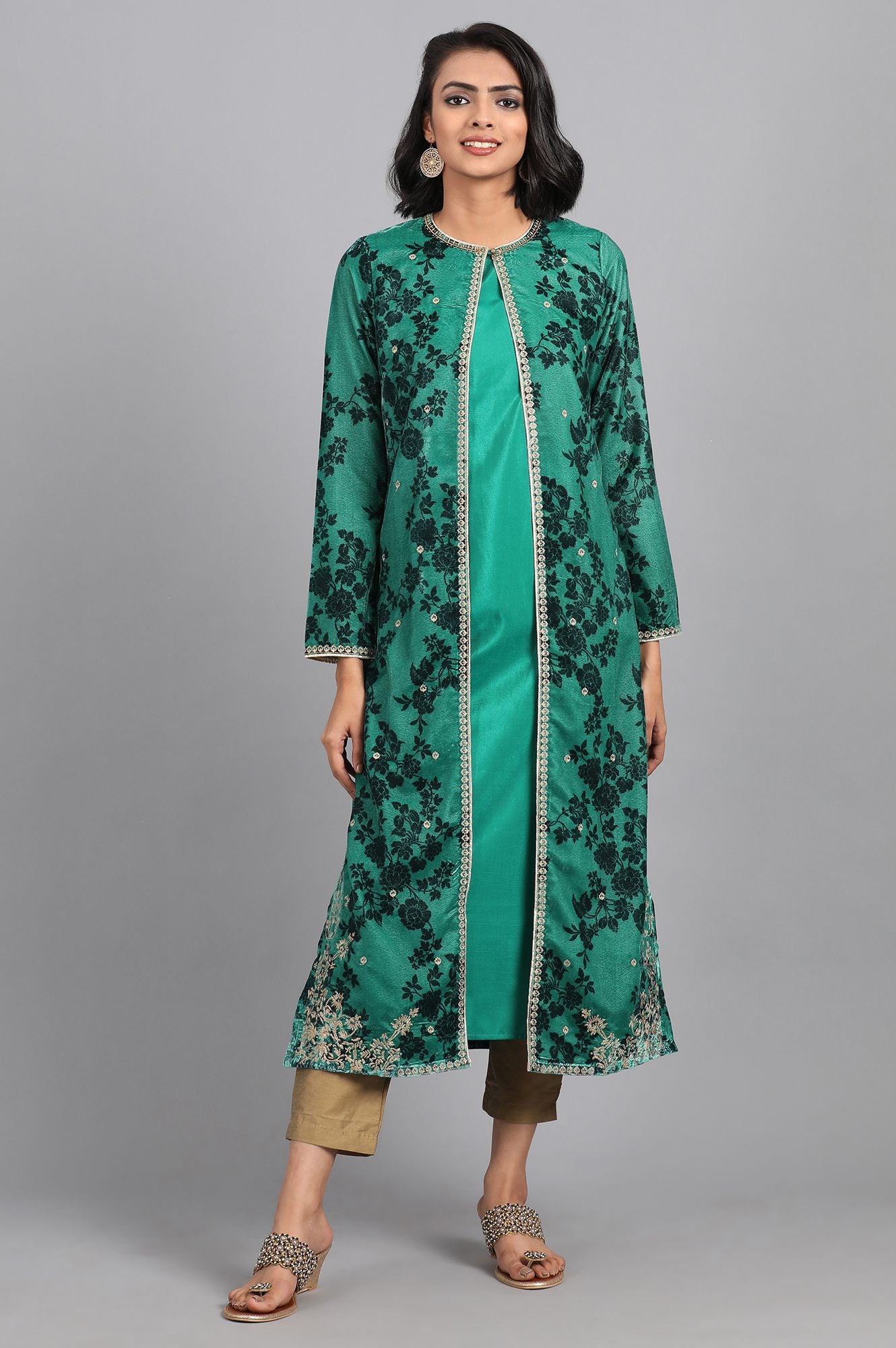 Green Round Neck Embellished Winter kurta