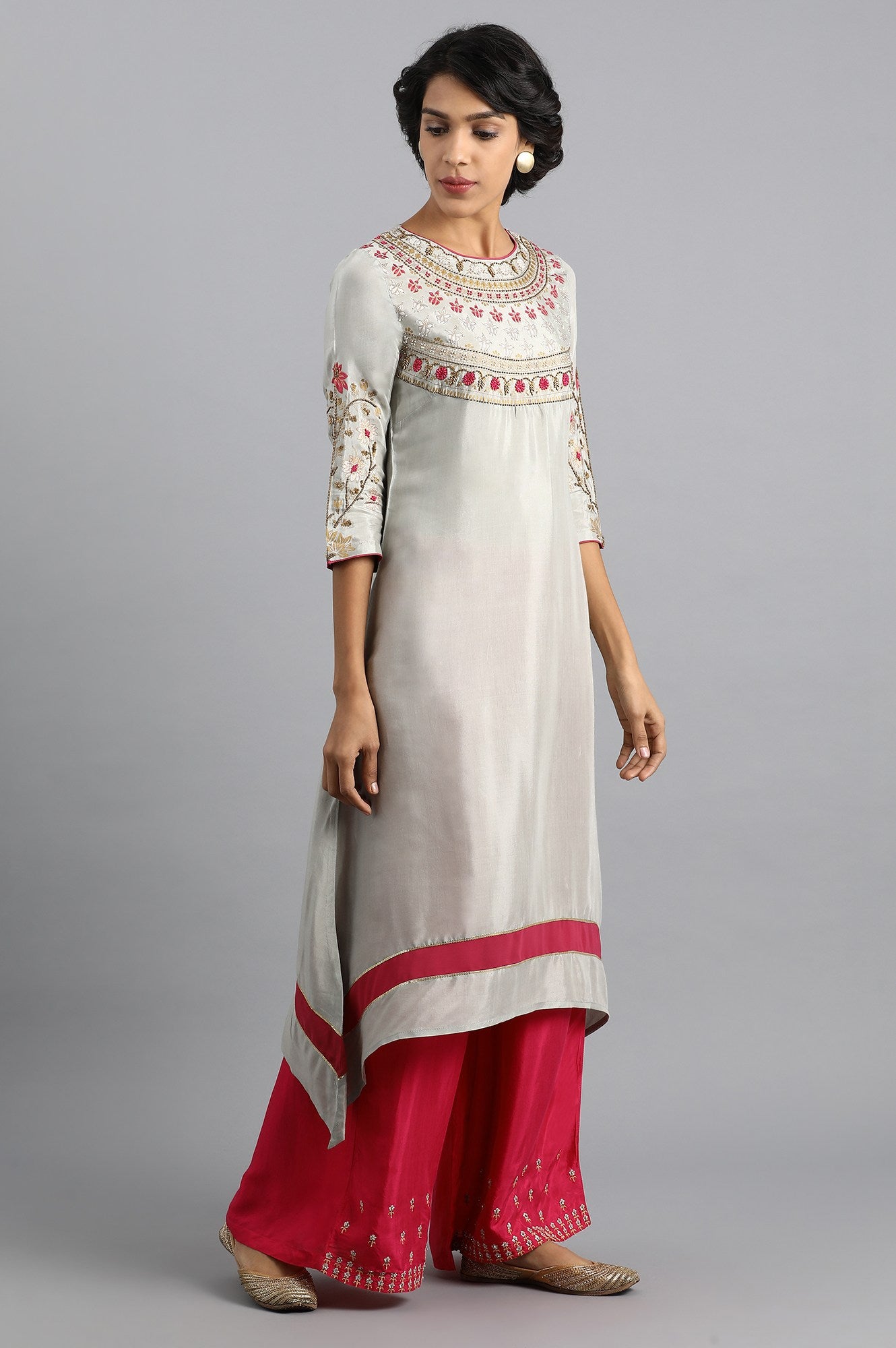 Grey Round Neck Embroidered kurta