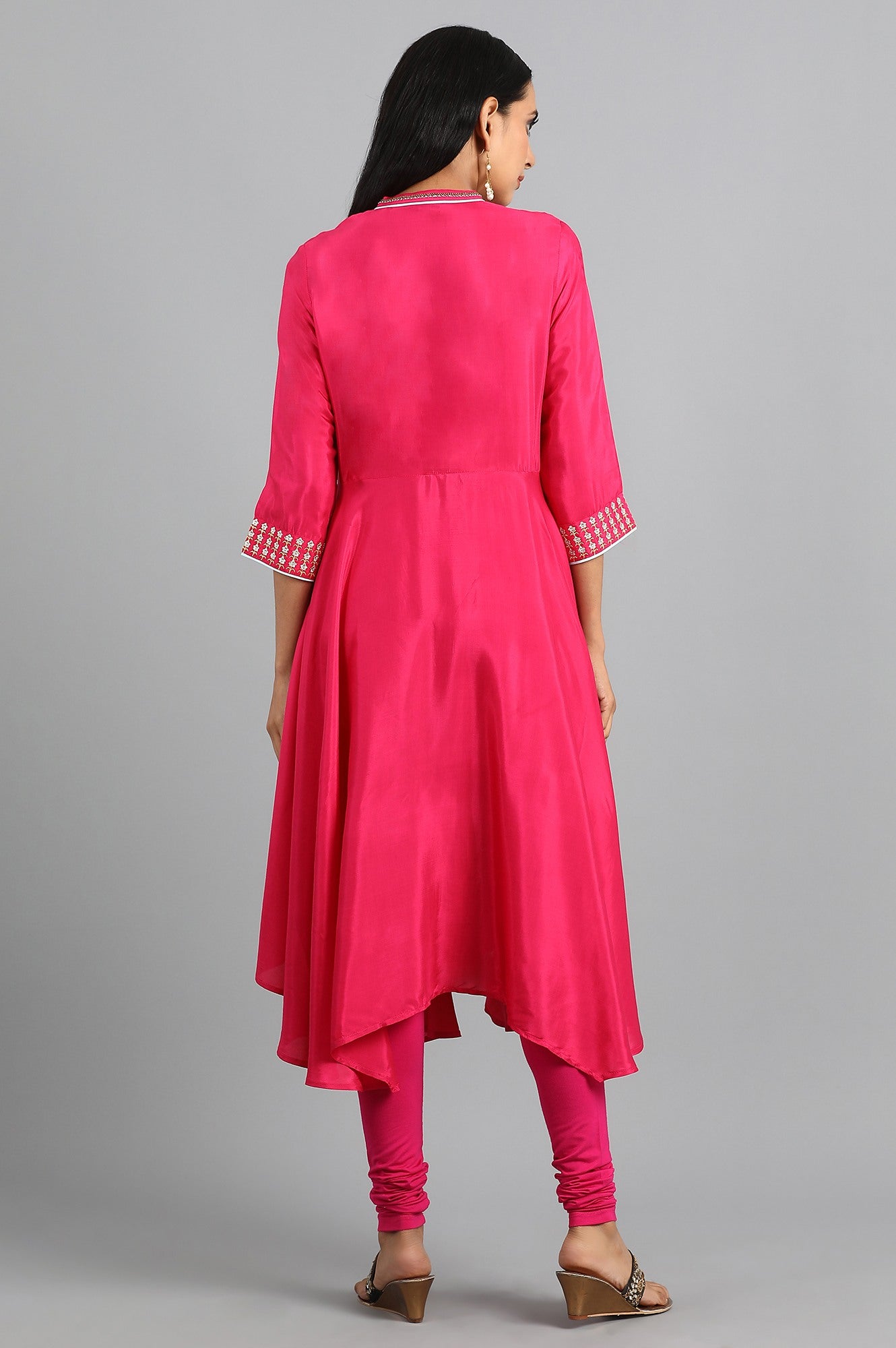 Pink Mandarin Neck Embroidered kurta