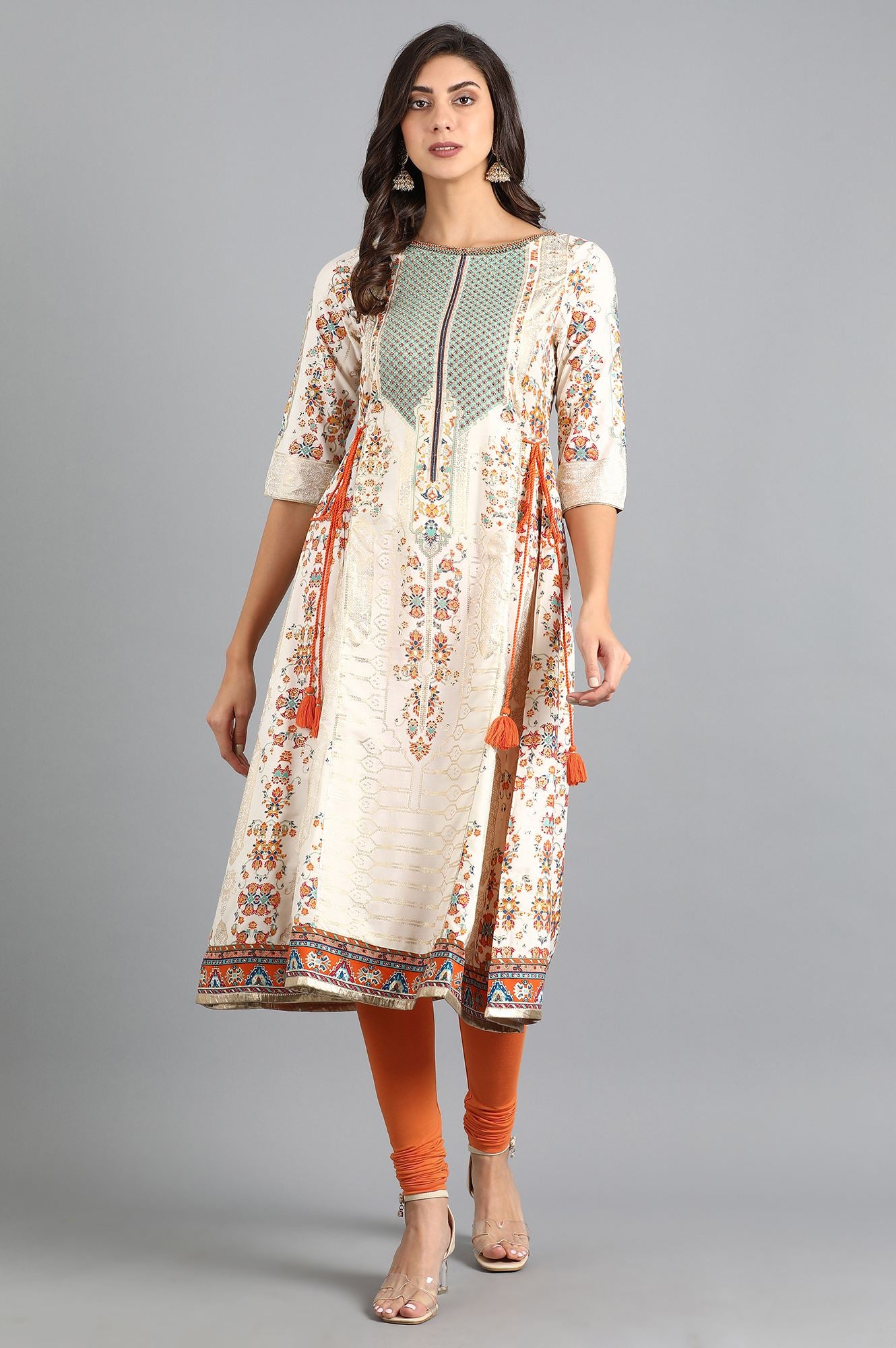 White Round Neck Printed kurta