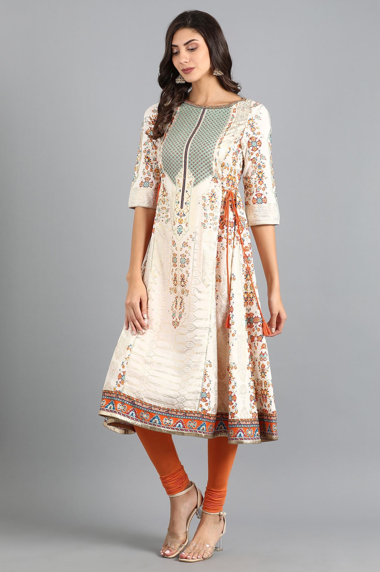 White Round Neck Printed kurta