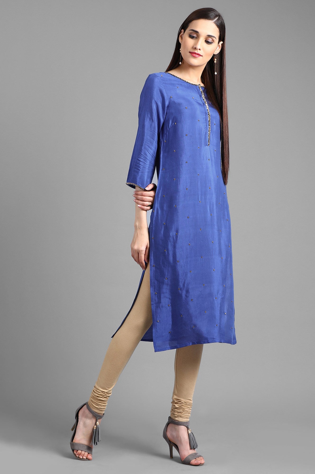 Blue Round Neck Solid kurta