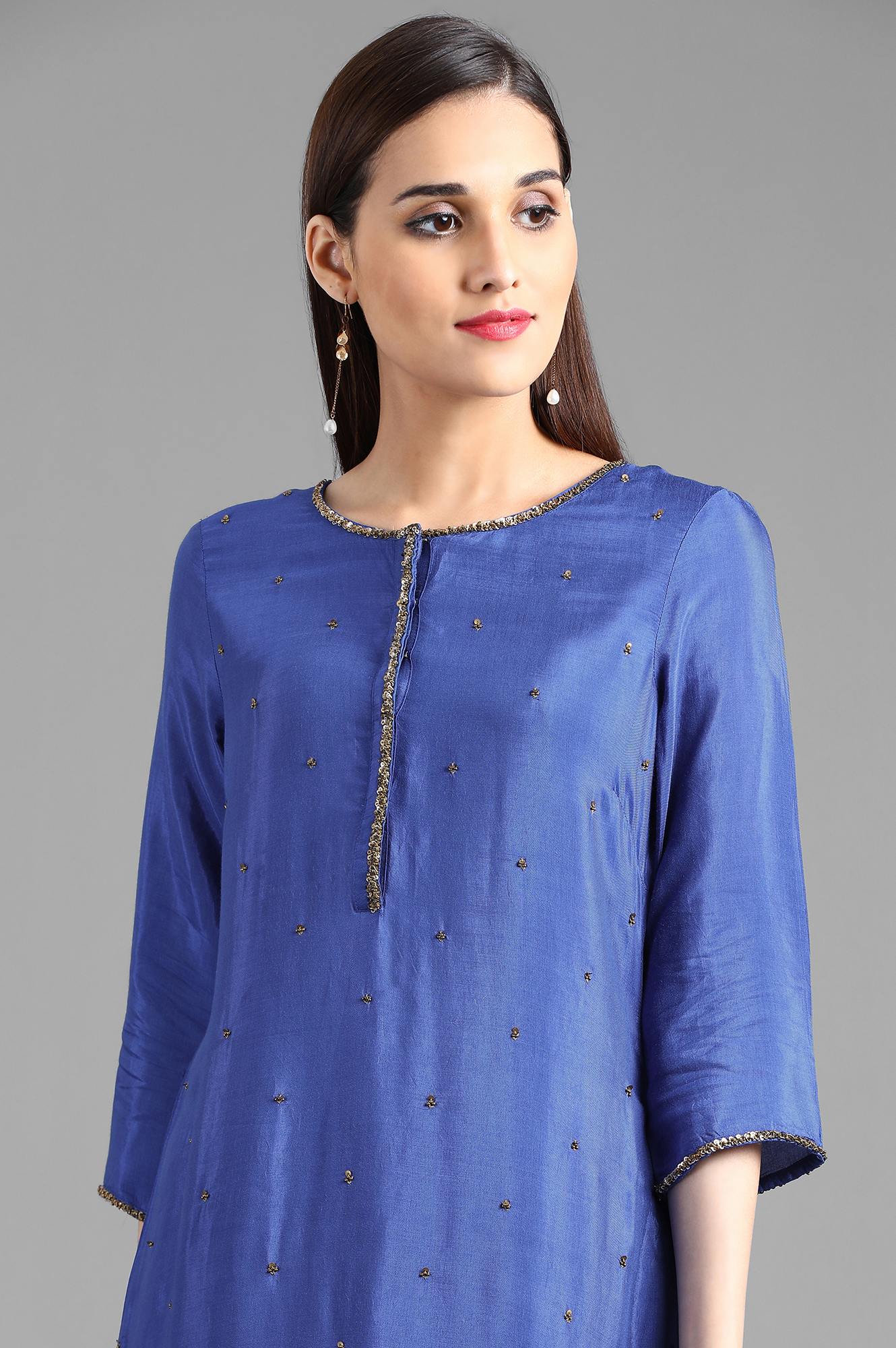 Blue Round Neck Solid kurta