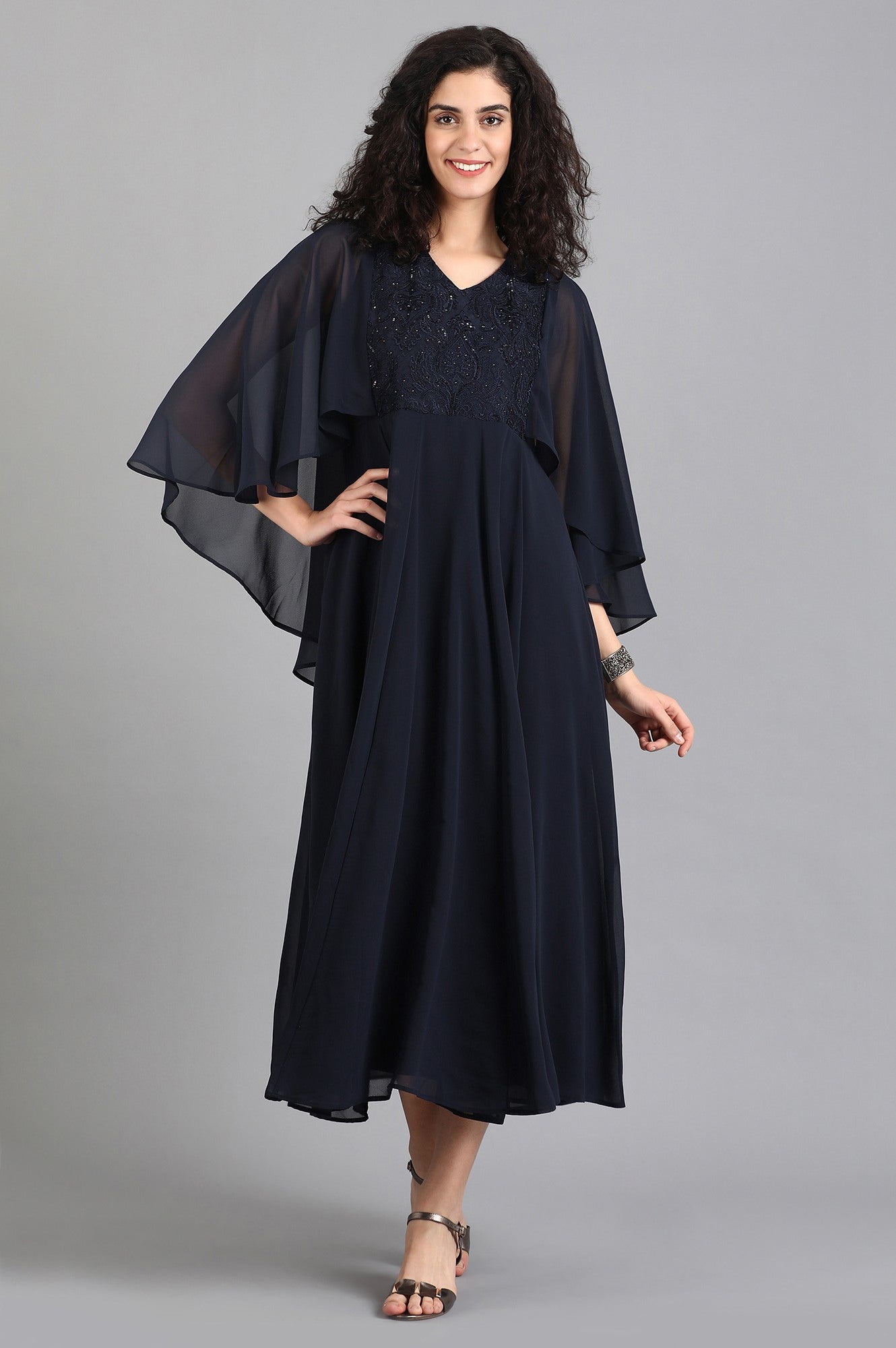 Blue Round Neck Cape Sleeves kurta