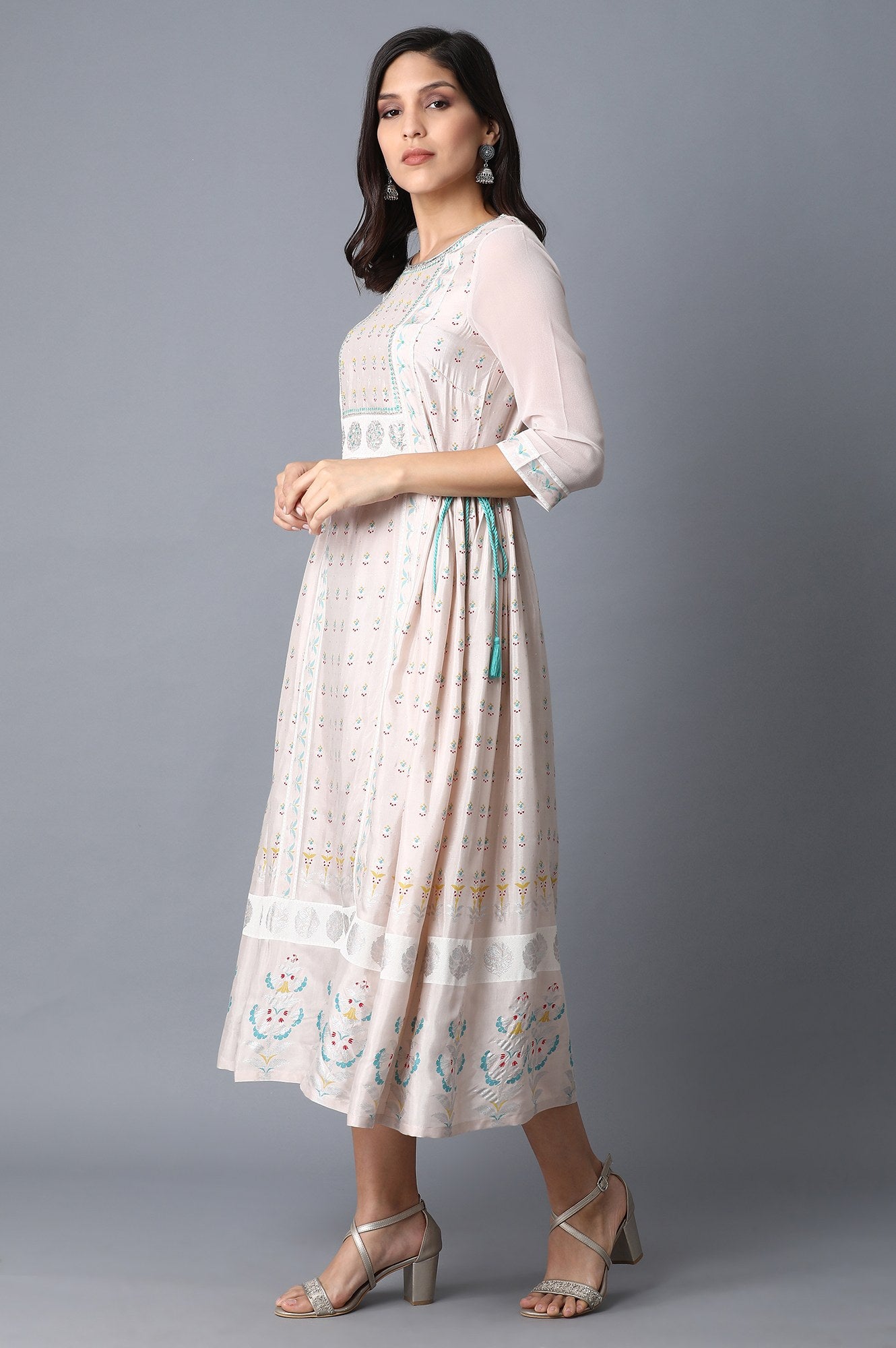 Ecru A-Line Embroidered kurta