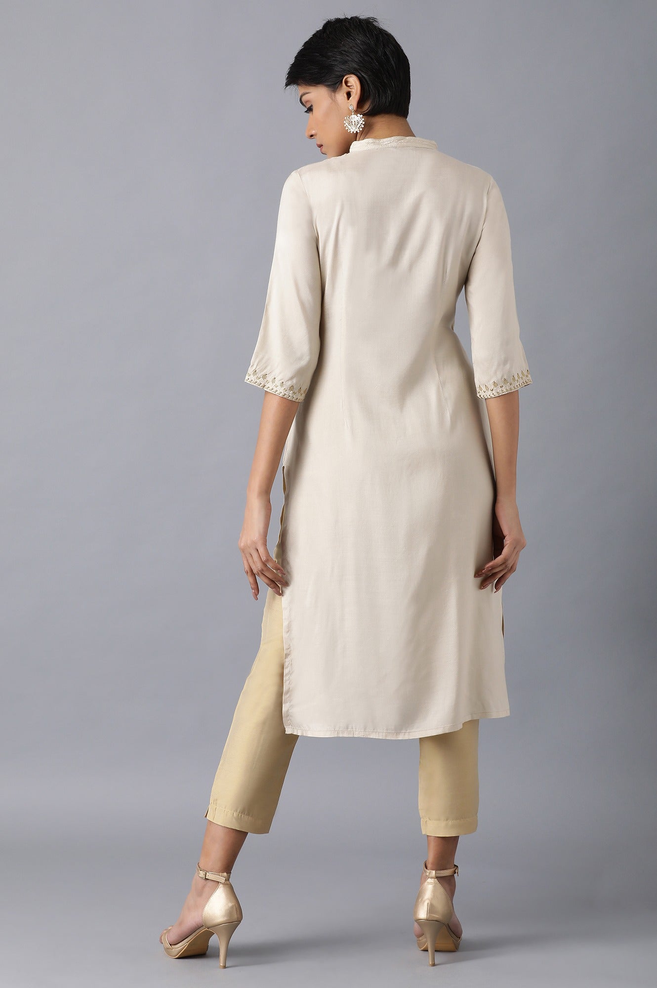 Beige Mandarin Neck Embroidered kurta