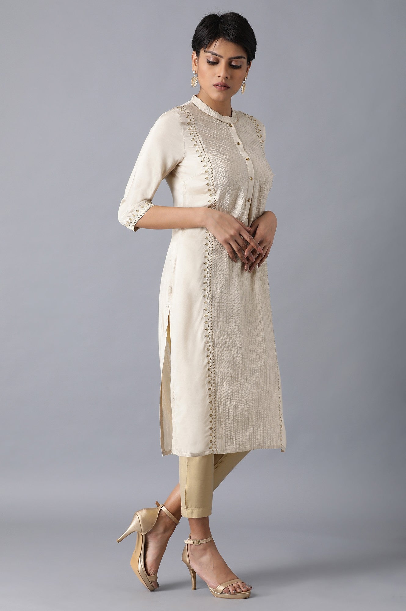 Beige Mandarin Neck Embroidered kurta