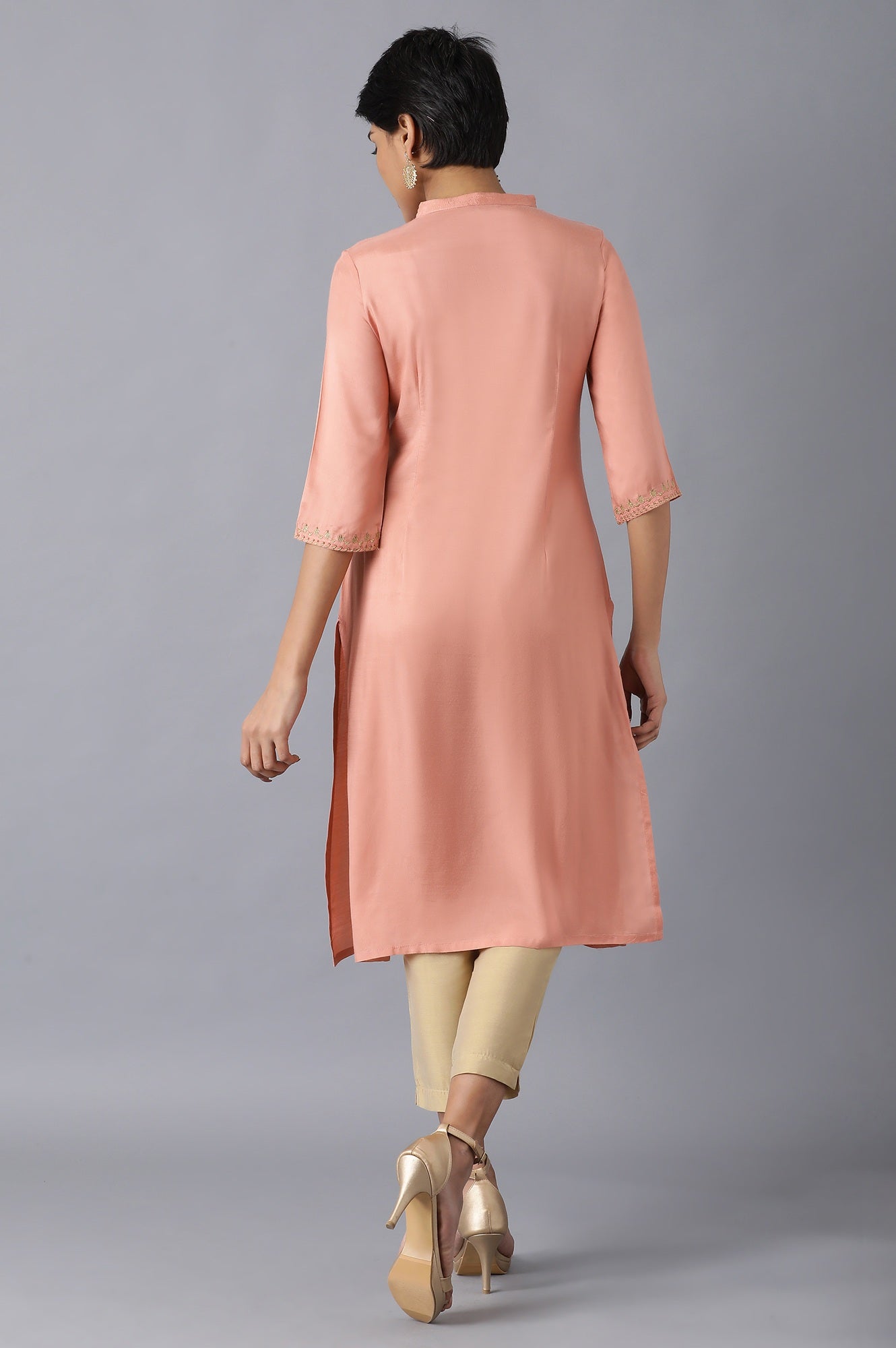 Peach Mandarin Neck Embroidered kurta