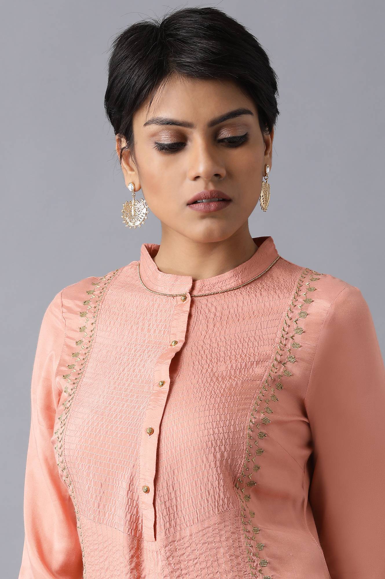 Peach Mandarin Neck Embroidered kurta