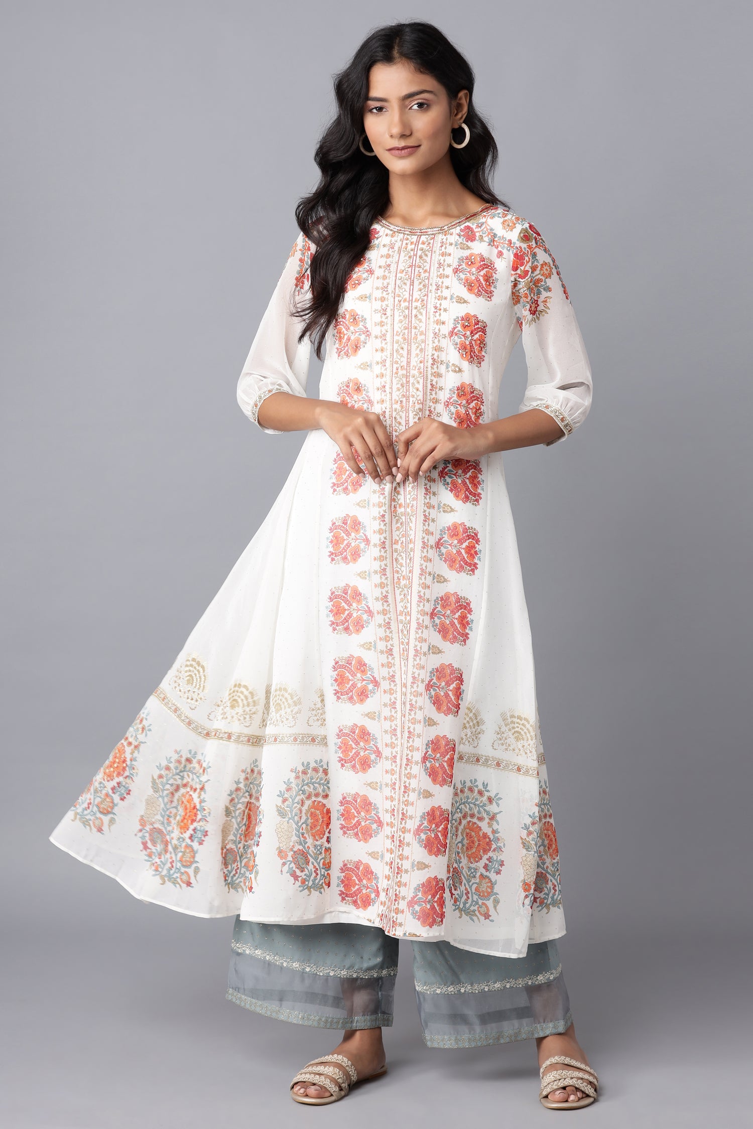 Ecru Floal Print Panelled A-line kurta