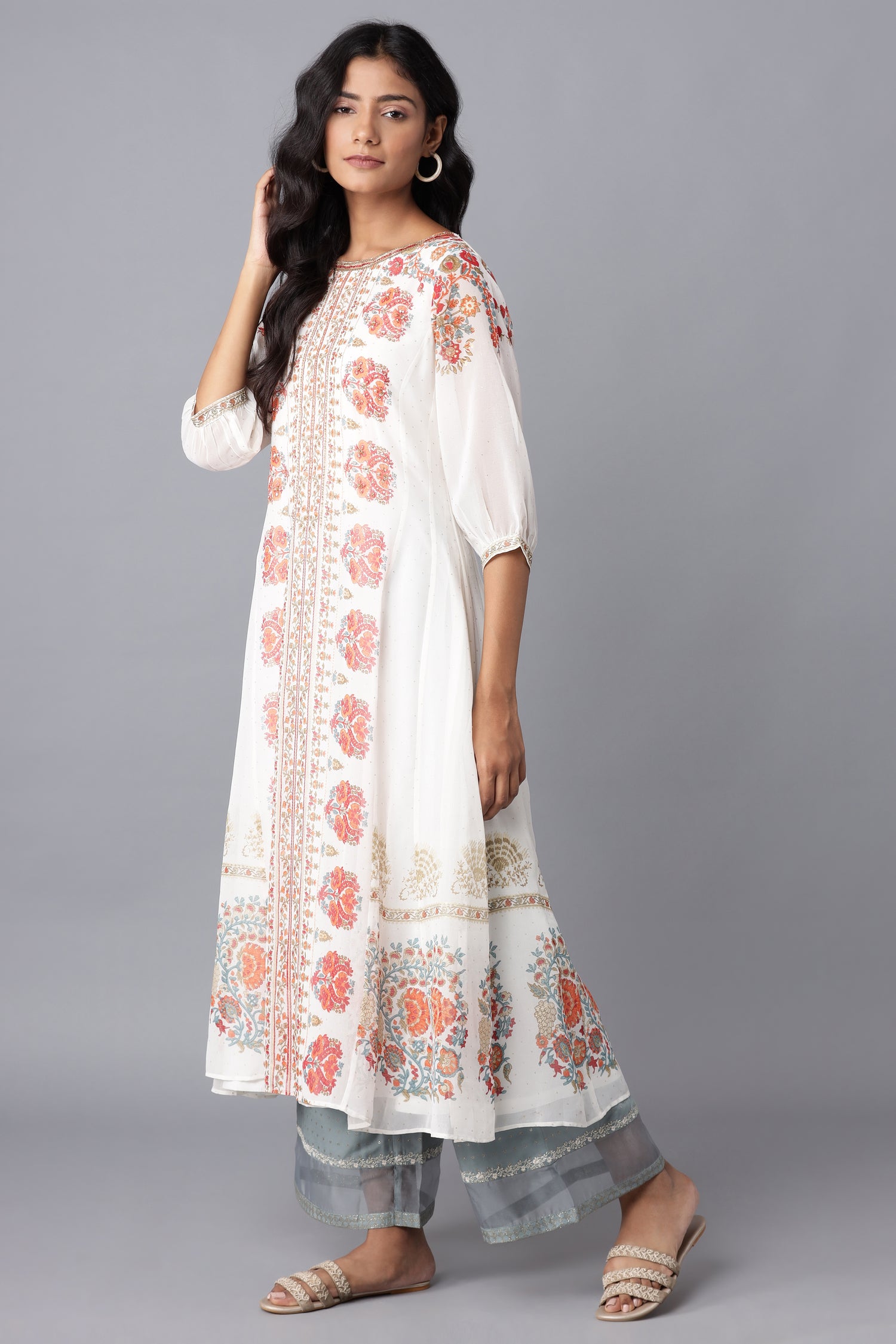 Ecru Floal Print Panelled A-line kurta