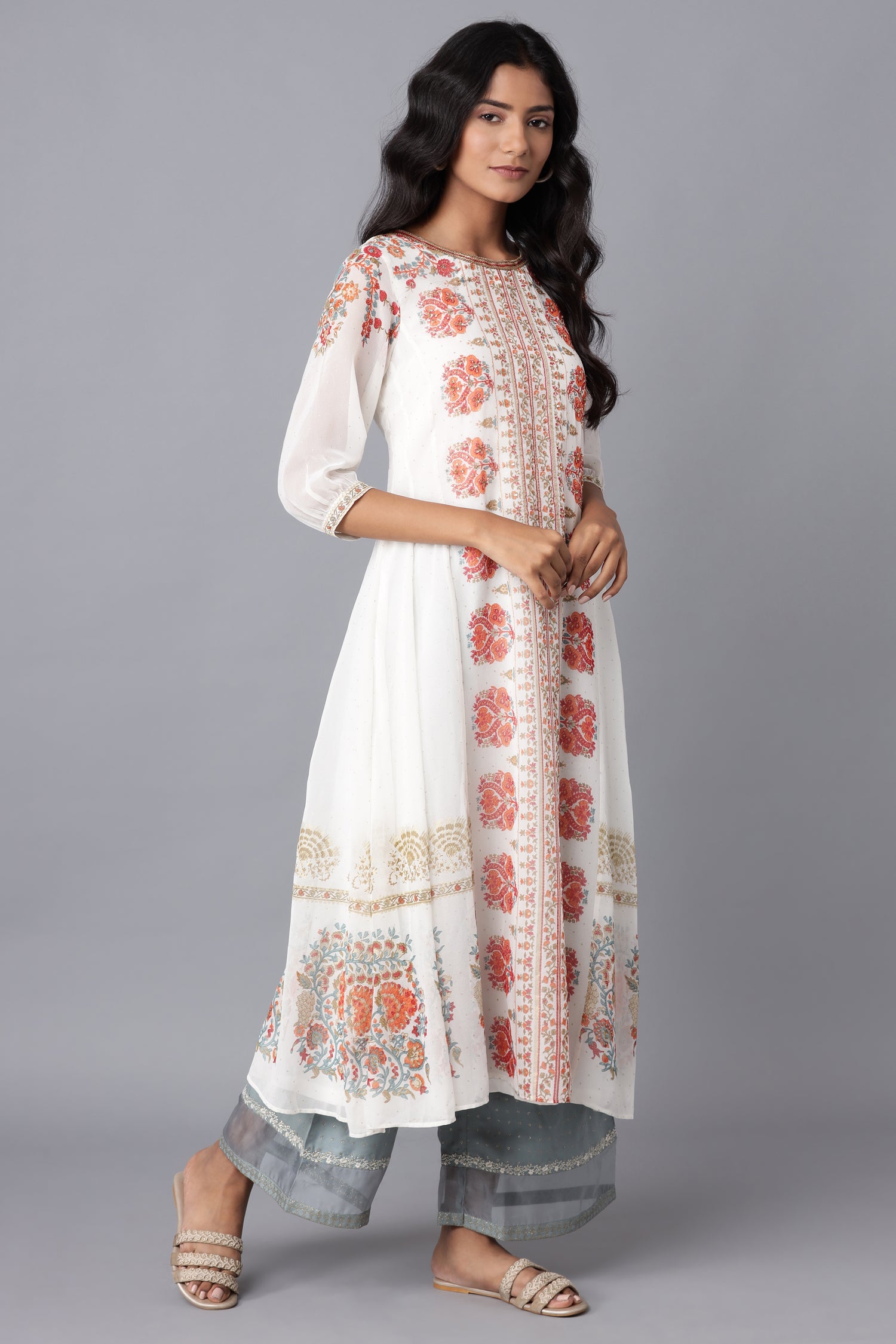 Ecru Floal Print Panelled A-line kurta