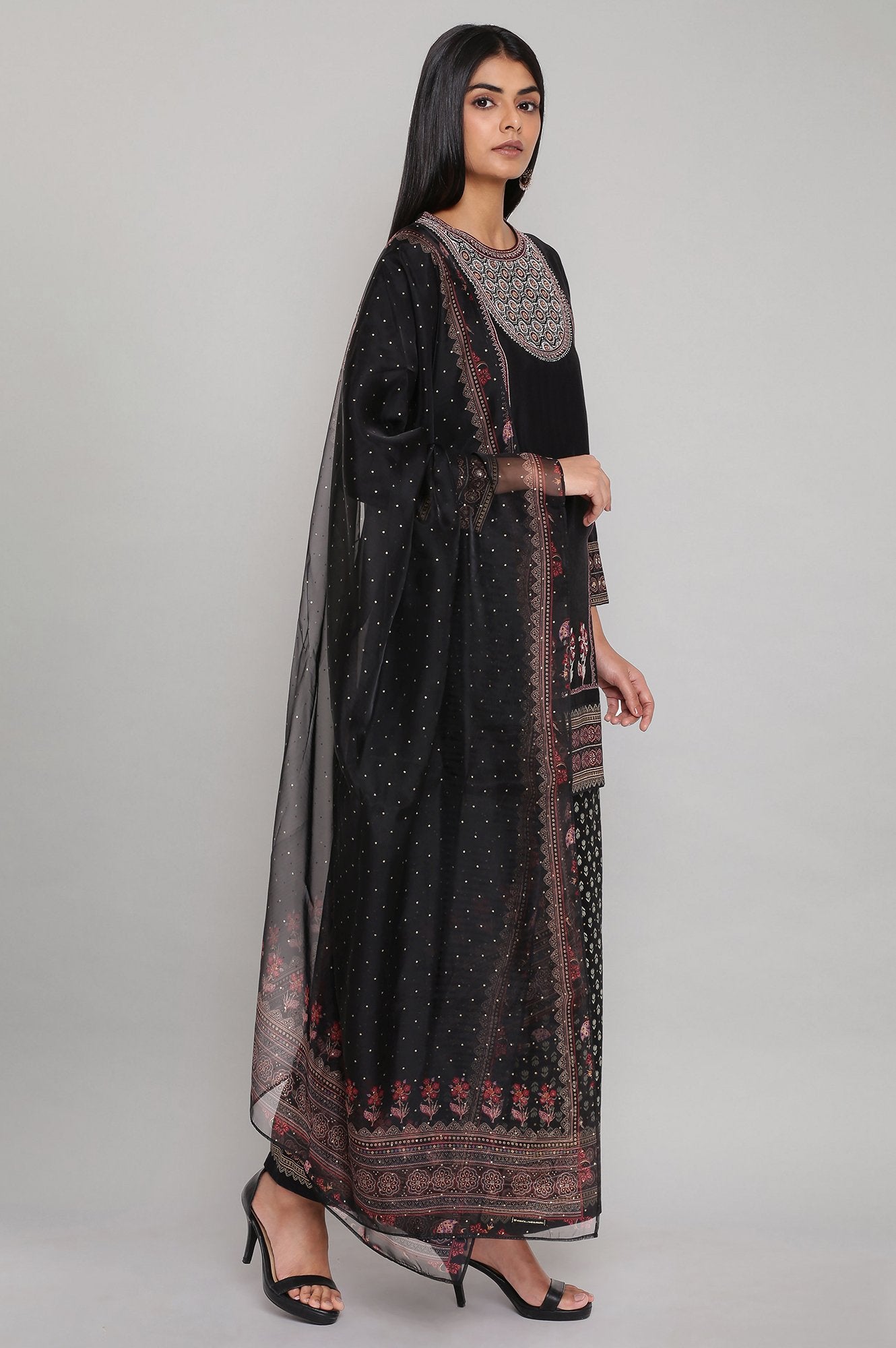 Black Short kurta Parallel Pants Dupatta Set