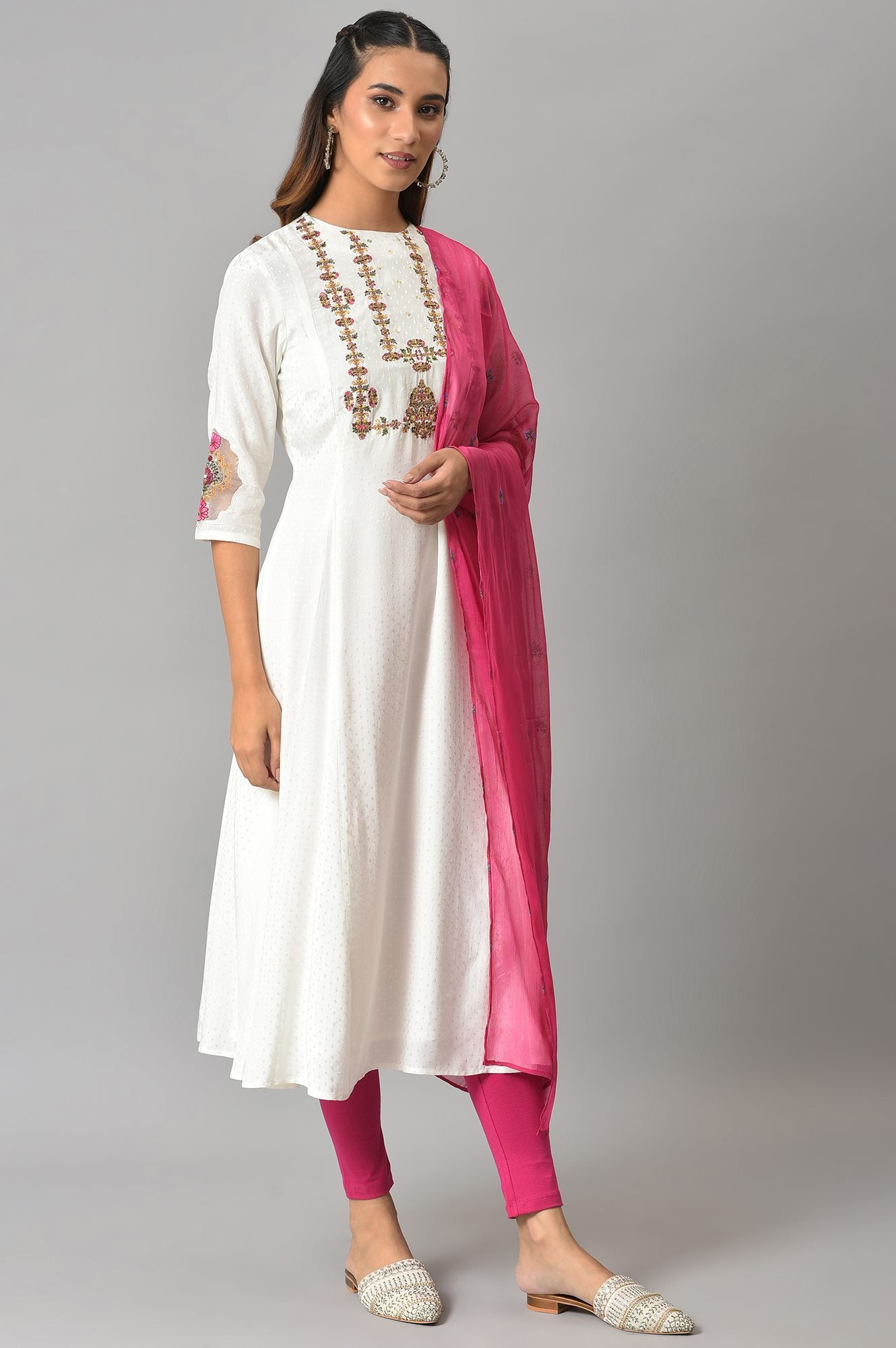 Ecru Embroudered Flared kurta In Round Neck With Tights And Chiffon Dupatta