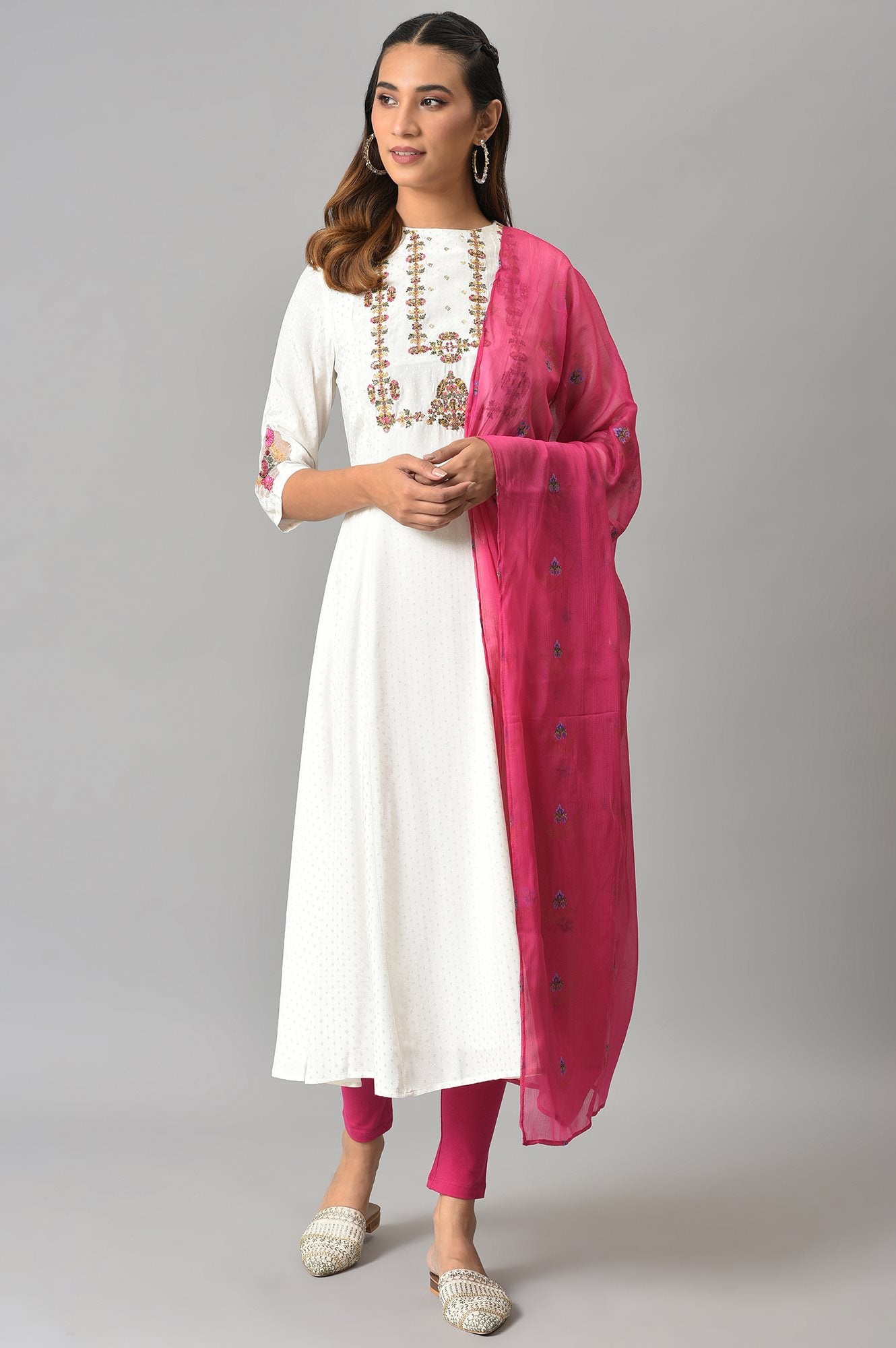 Ecru Embroudered Flared kurta In Round Neck With Tights And Chiffon Dupatta