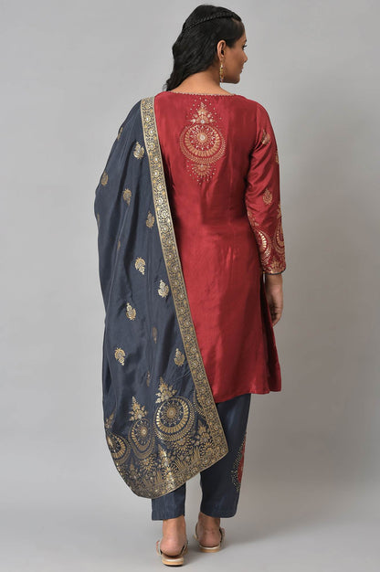 Red Embroidered kurta With Blue Salwar Pants And Dupatta